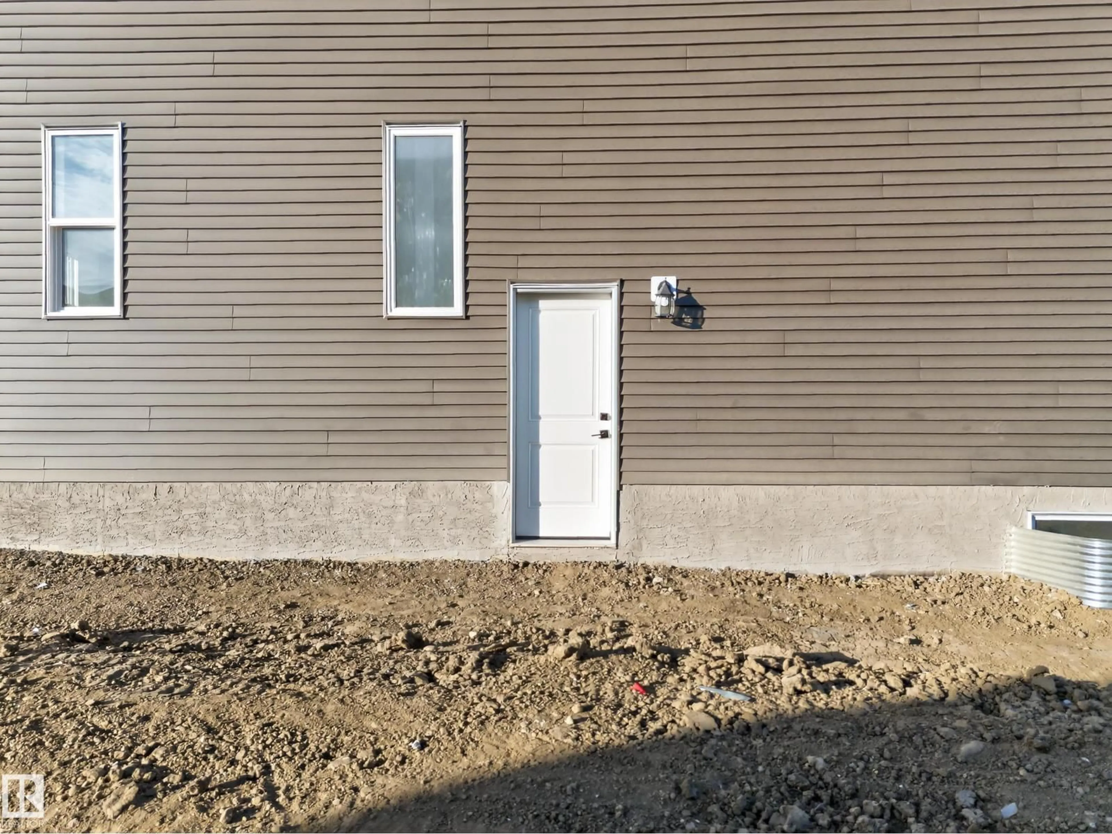 Home with vinyl exterior material, building for SW - 2008 COLLIP CR, Edmonton Alberta T6W4S5