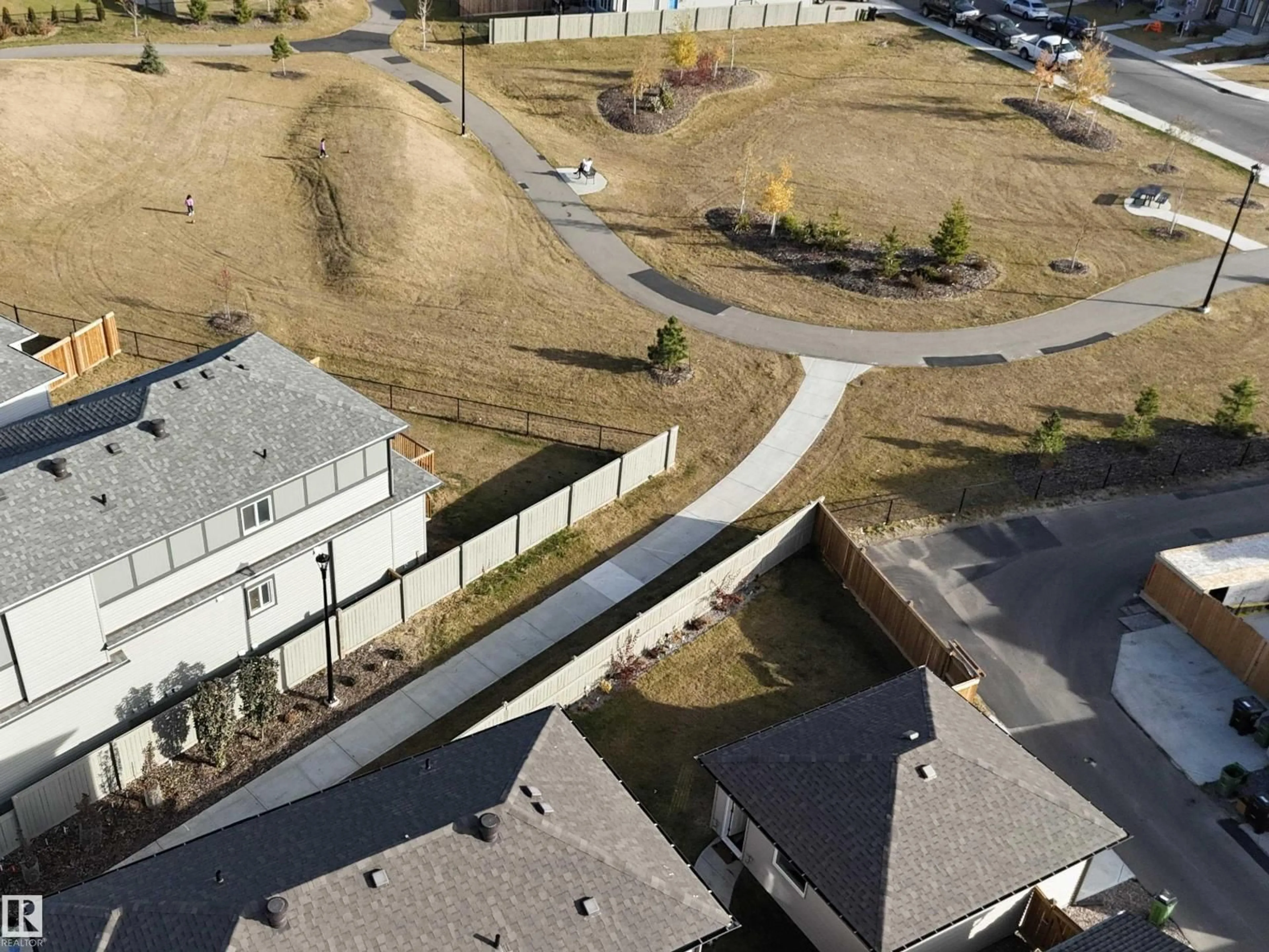 A pic from outside/outdoor area/front of a property/back of a property/a pic from drone, city buildings view from balcony for 5760 CAUTLEY CR, Edmonton Alberta T6W4X8