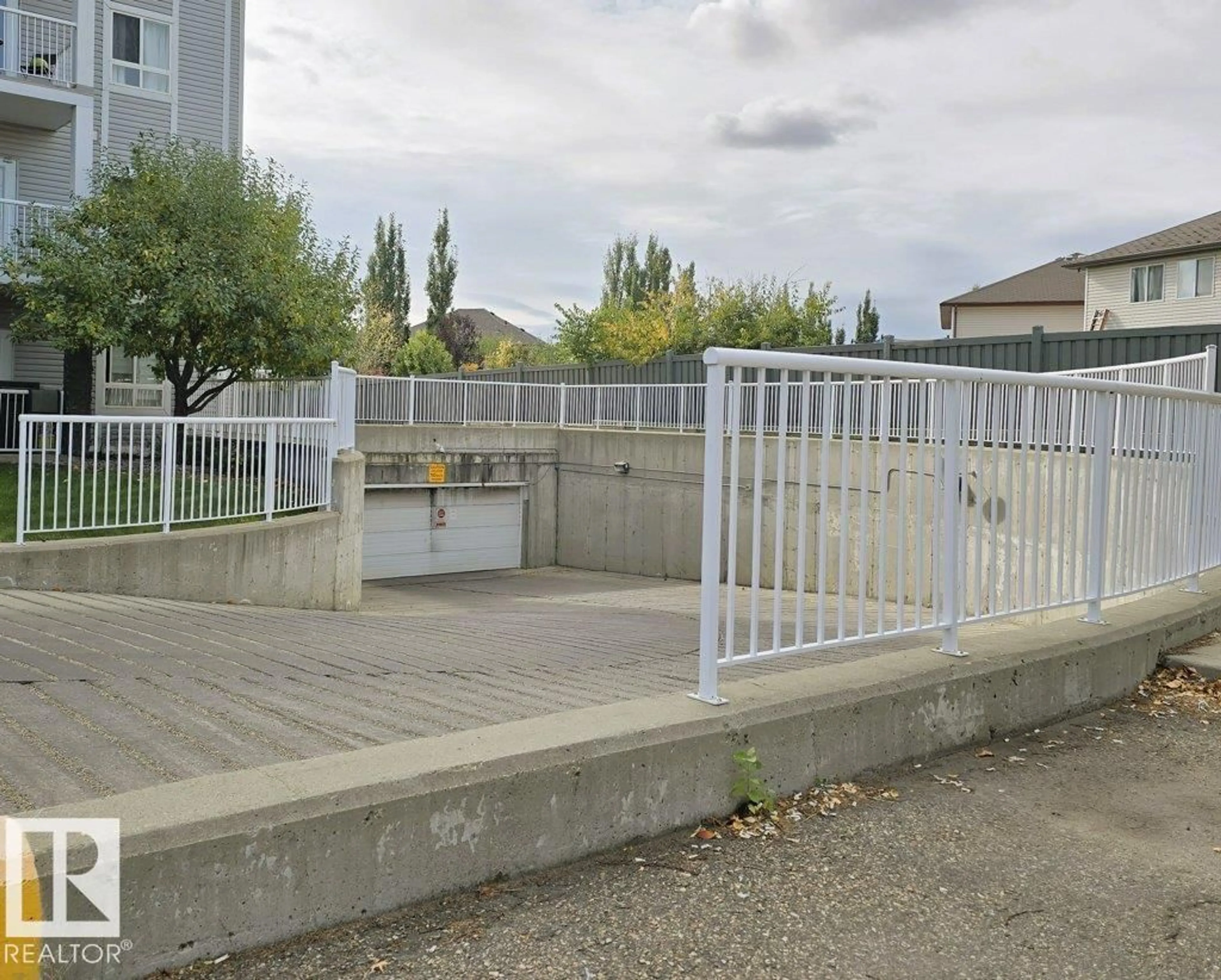 Patio, street for #119 - 5340 199 ST, Edmonton Alberta T6M0A5