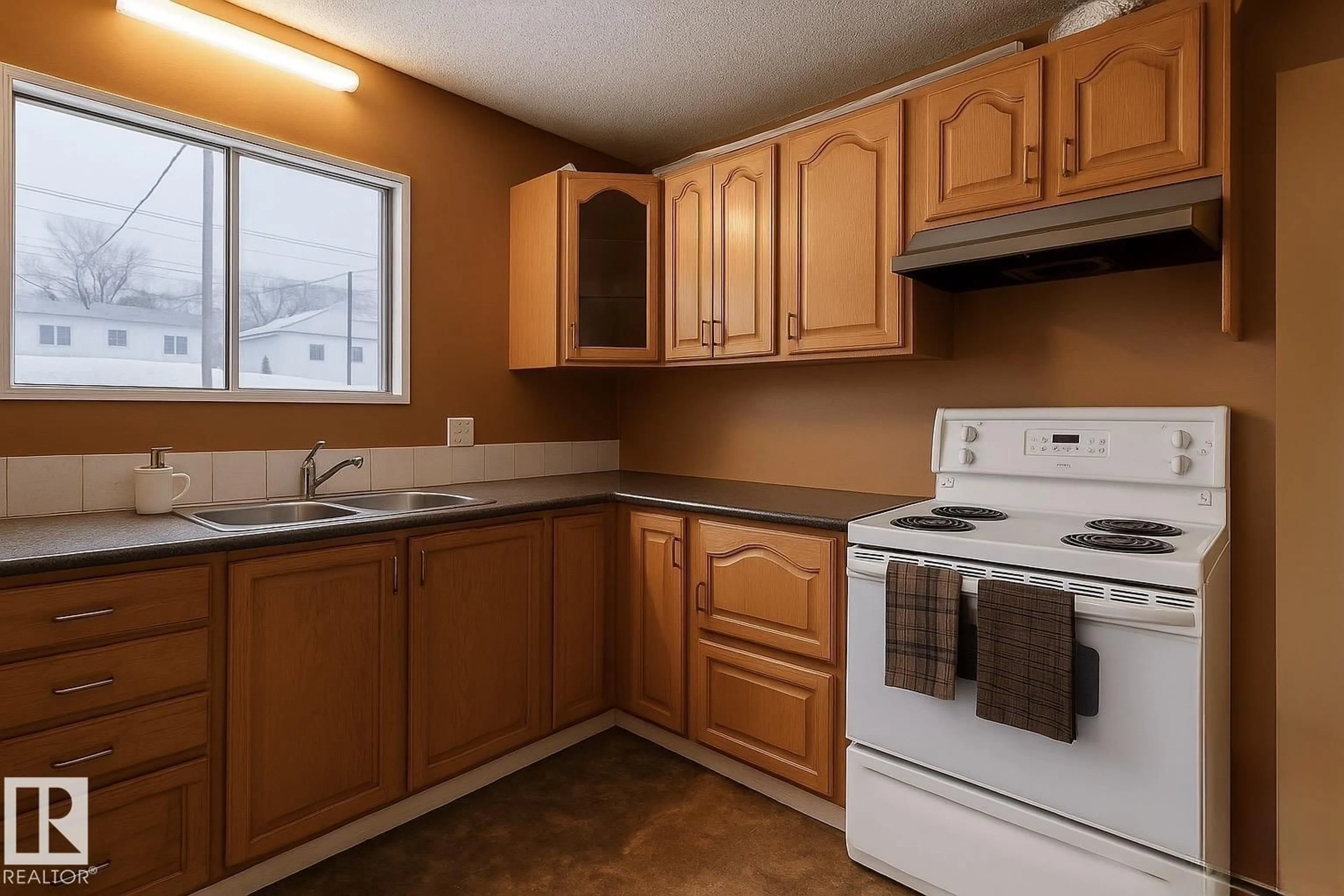 Standard kitchen, unknown for 10934 76 AV, Edmonton Alberta T6G0J7