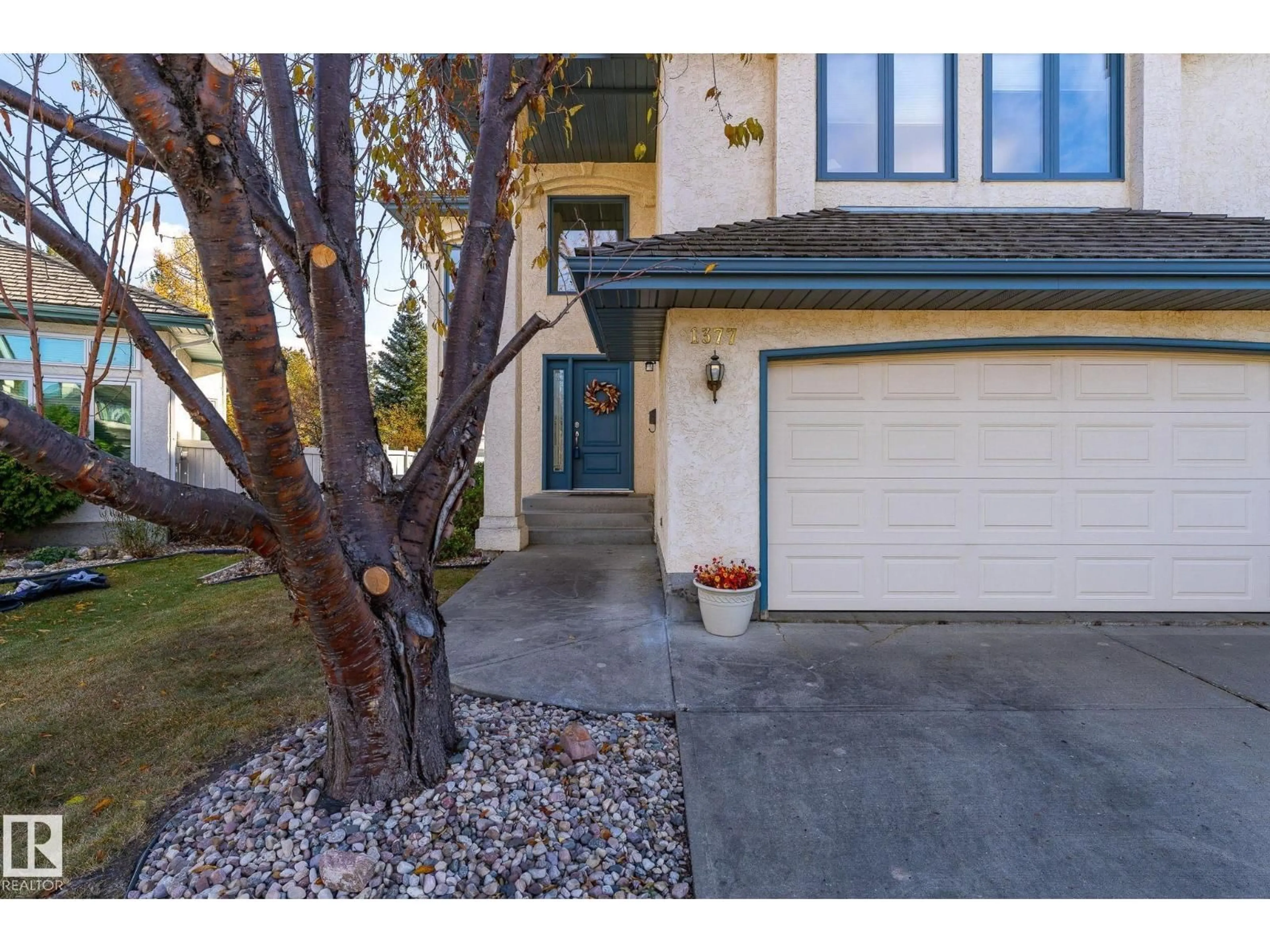 Unknown for 1377 CARTER CREST RD, Edmonton Alberta T6R2L5