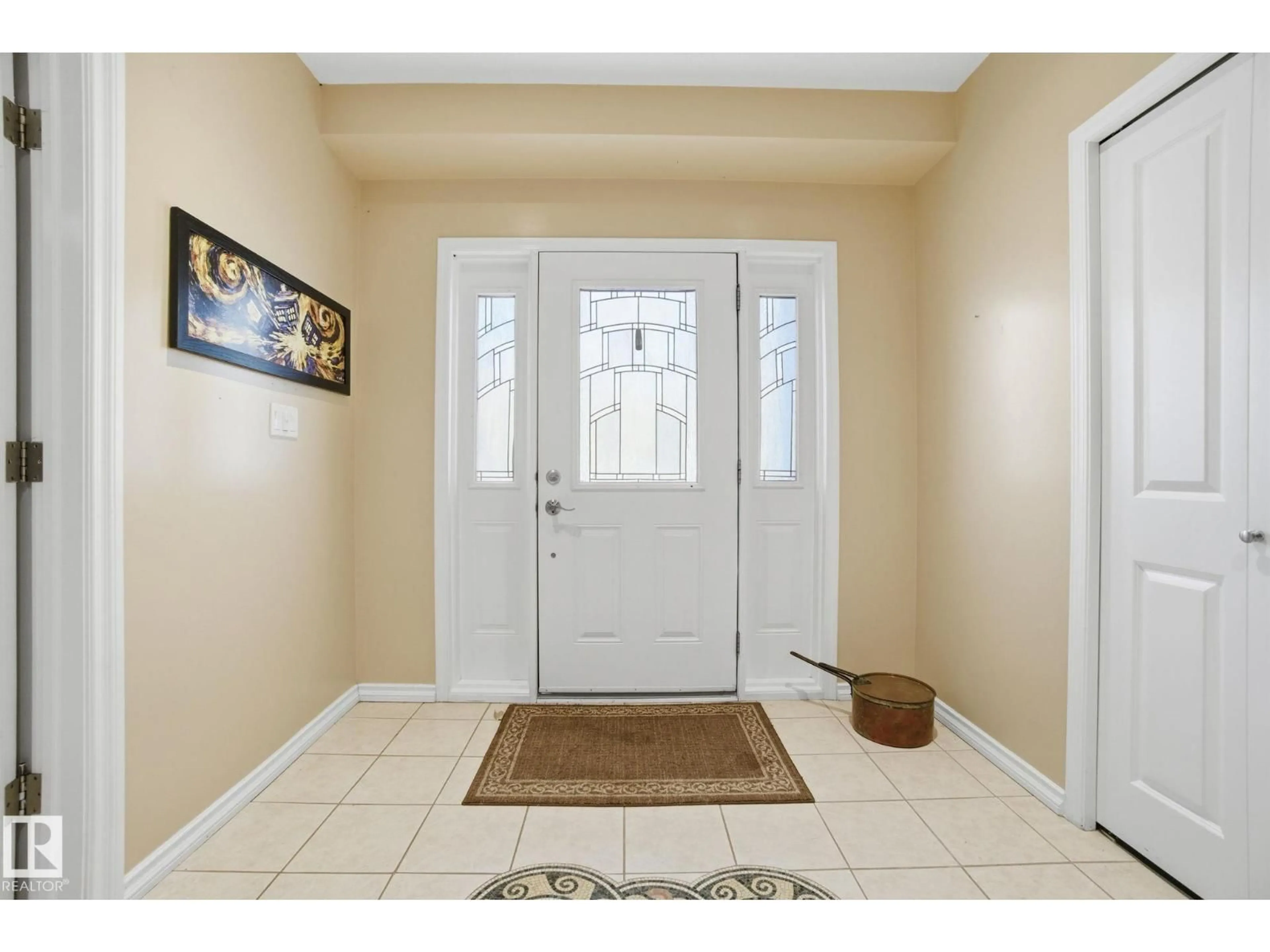 Indoor entryway for 28 - 1316 TWP ROAD 533, Rural Parkland County Alberta T7Y0G2