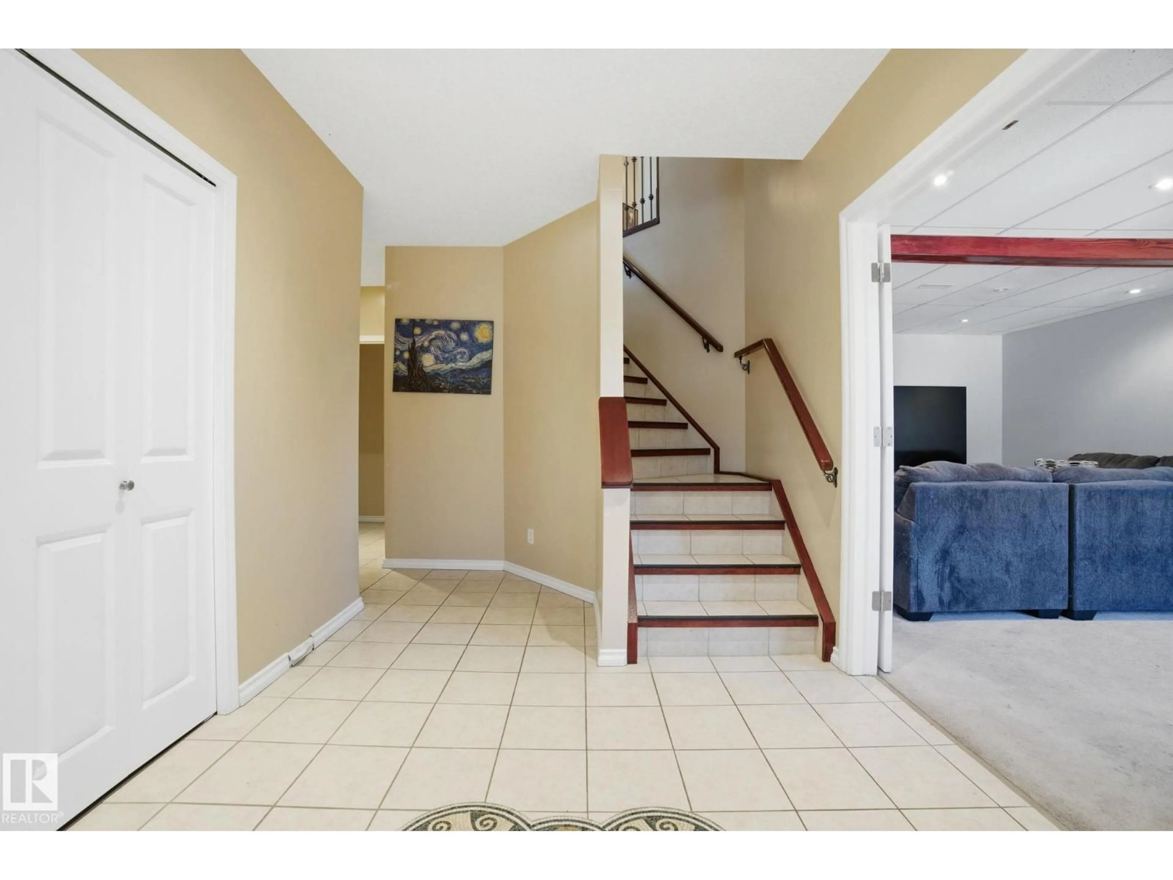 Indoor entryway for 28 - 1316 TWP ROAD 533, Rural Parkland County Alberta T7Y0G2