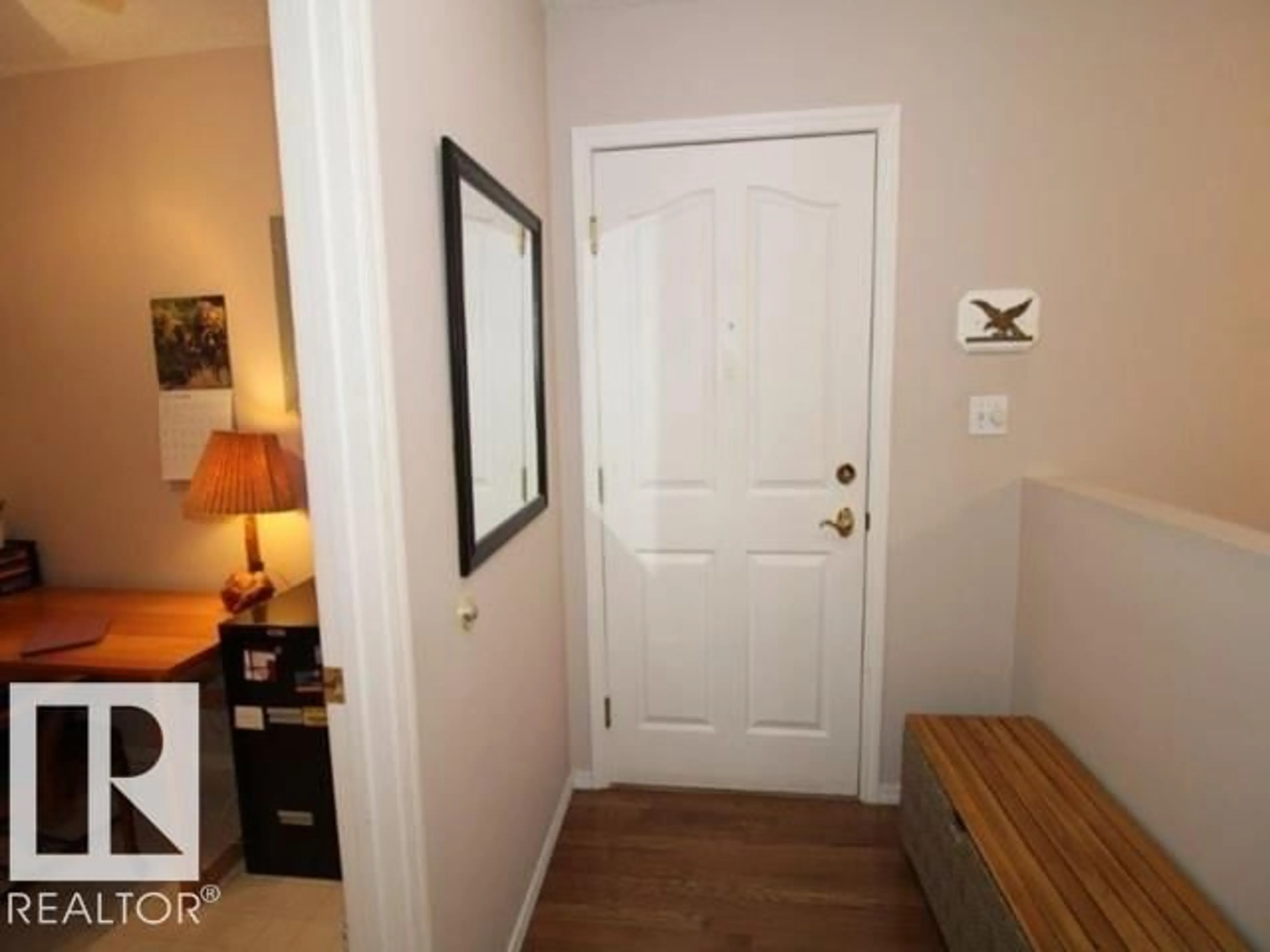 Indoor entryway for 45 - 112 GERVAIS RD, St. Albert Alberta T8N6H7