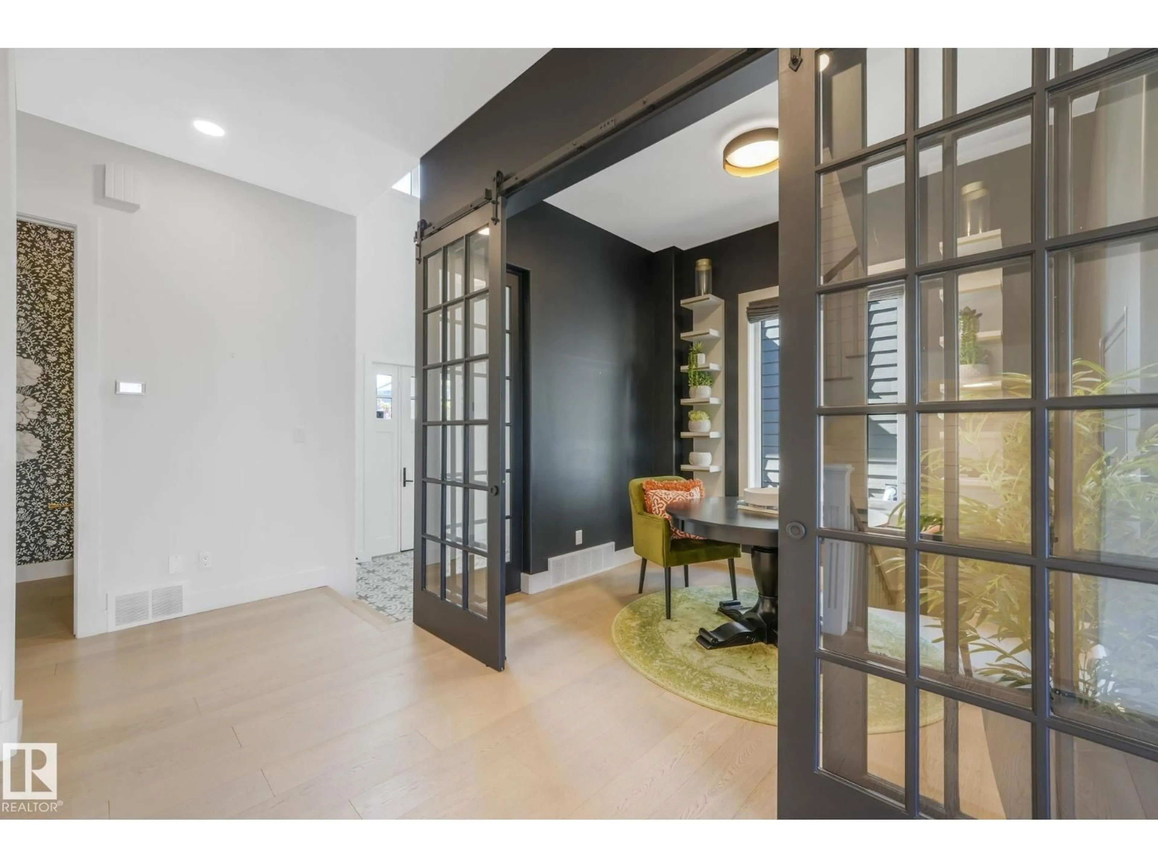 Indoor entryway for 1493 HOWES CRESCENT, Edmonton Alberta T4X0X5