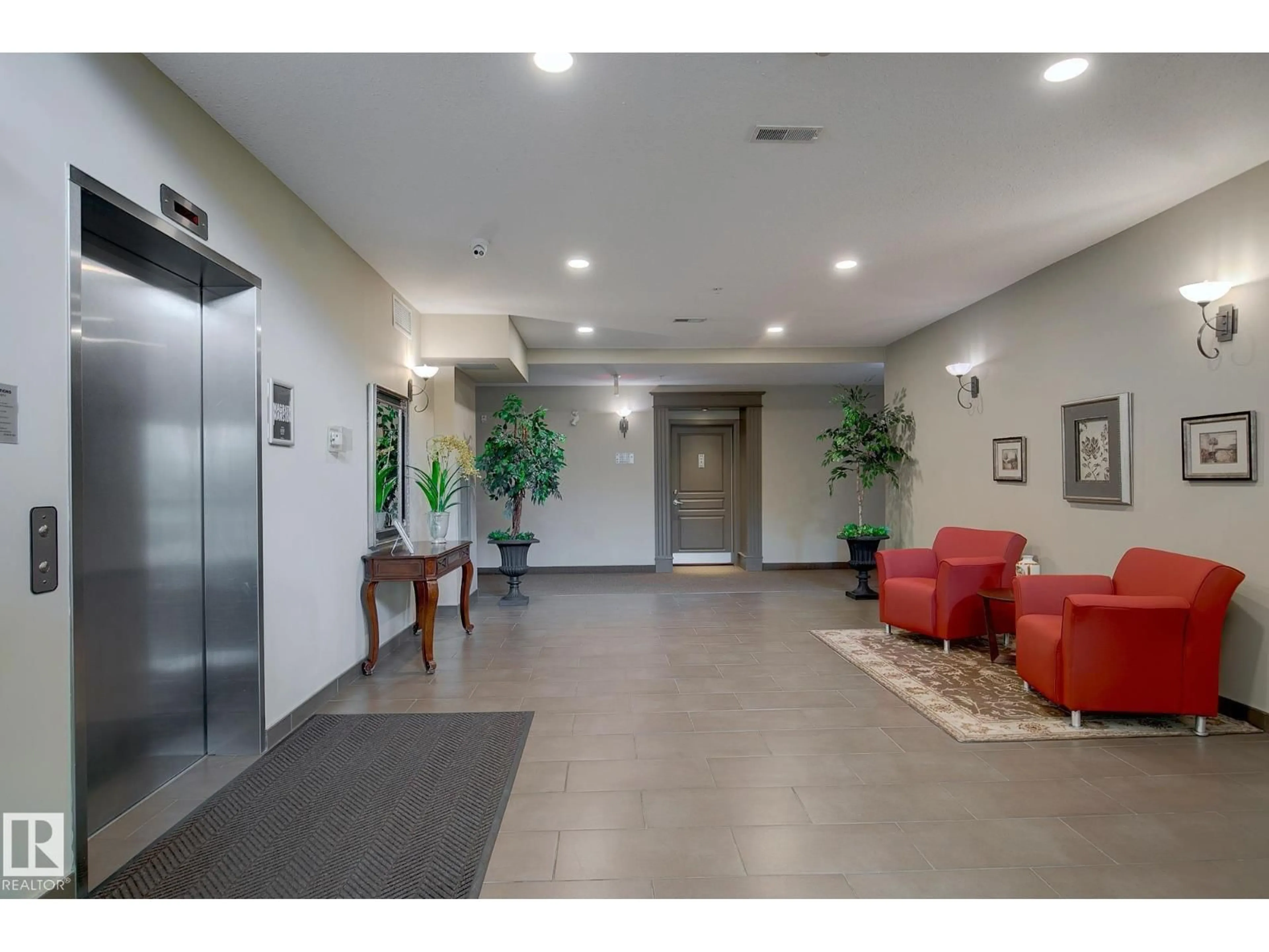 Indoor foyer for 160 MAGRATH RD, Edmonton Alberta T6R3T7