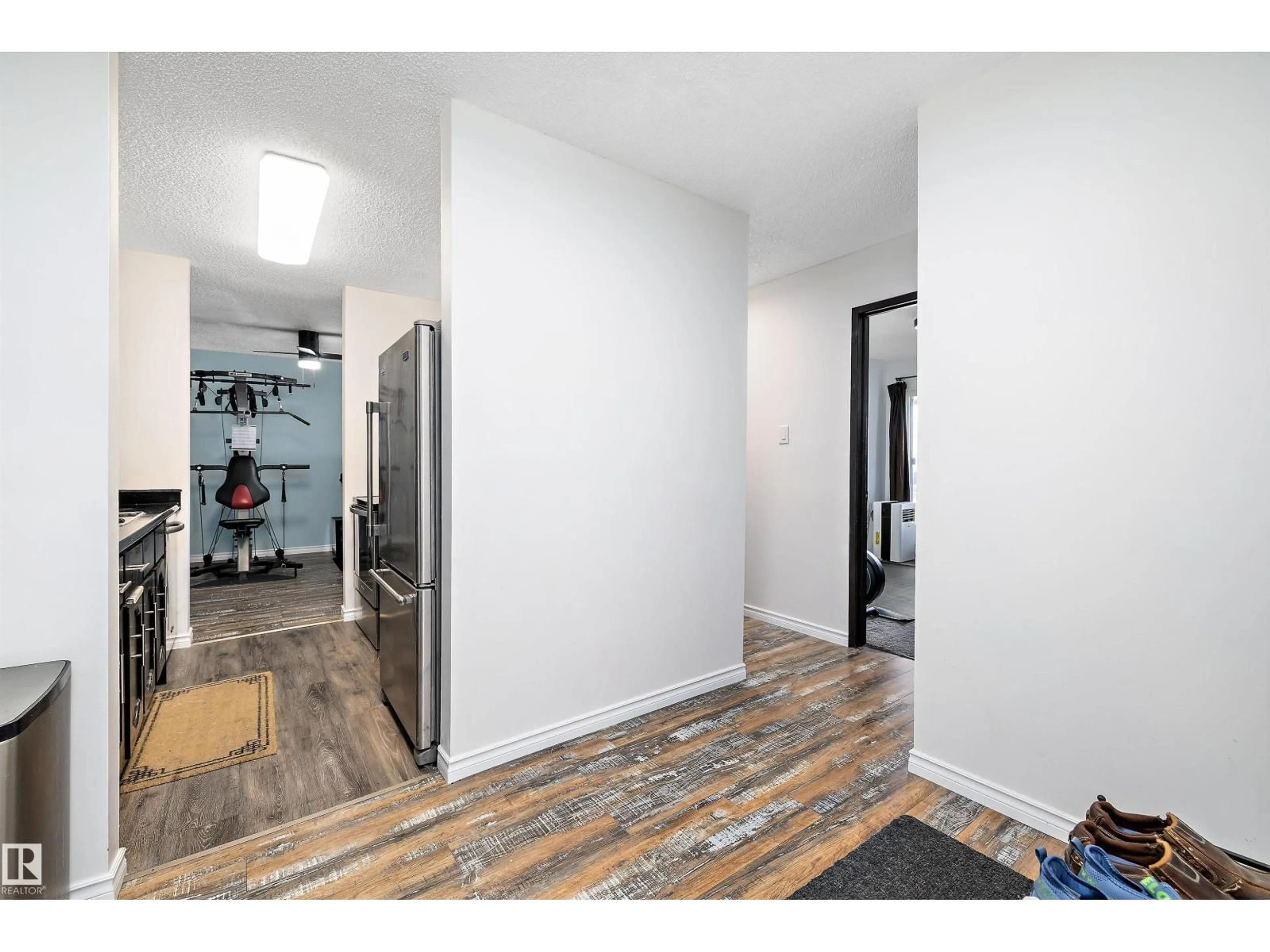 Indoor entryway for #313 - 14811 51 AV, Edmonton Alberta T6H5G4