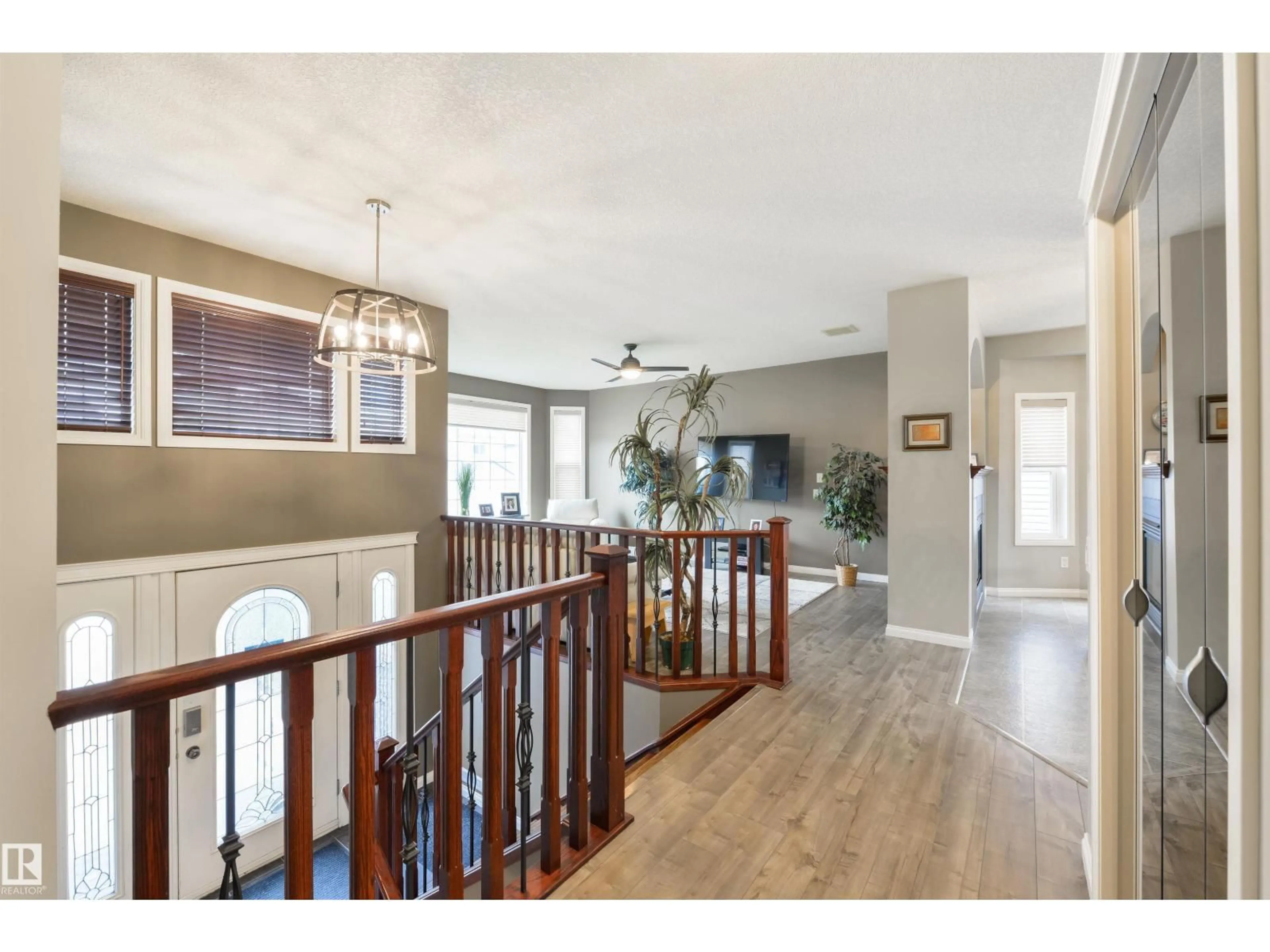 Indoor entryway for 60 HUNTINGTON CR, Spruce Grove Alberta T7X0A9