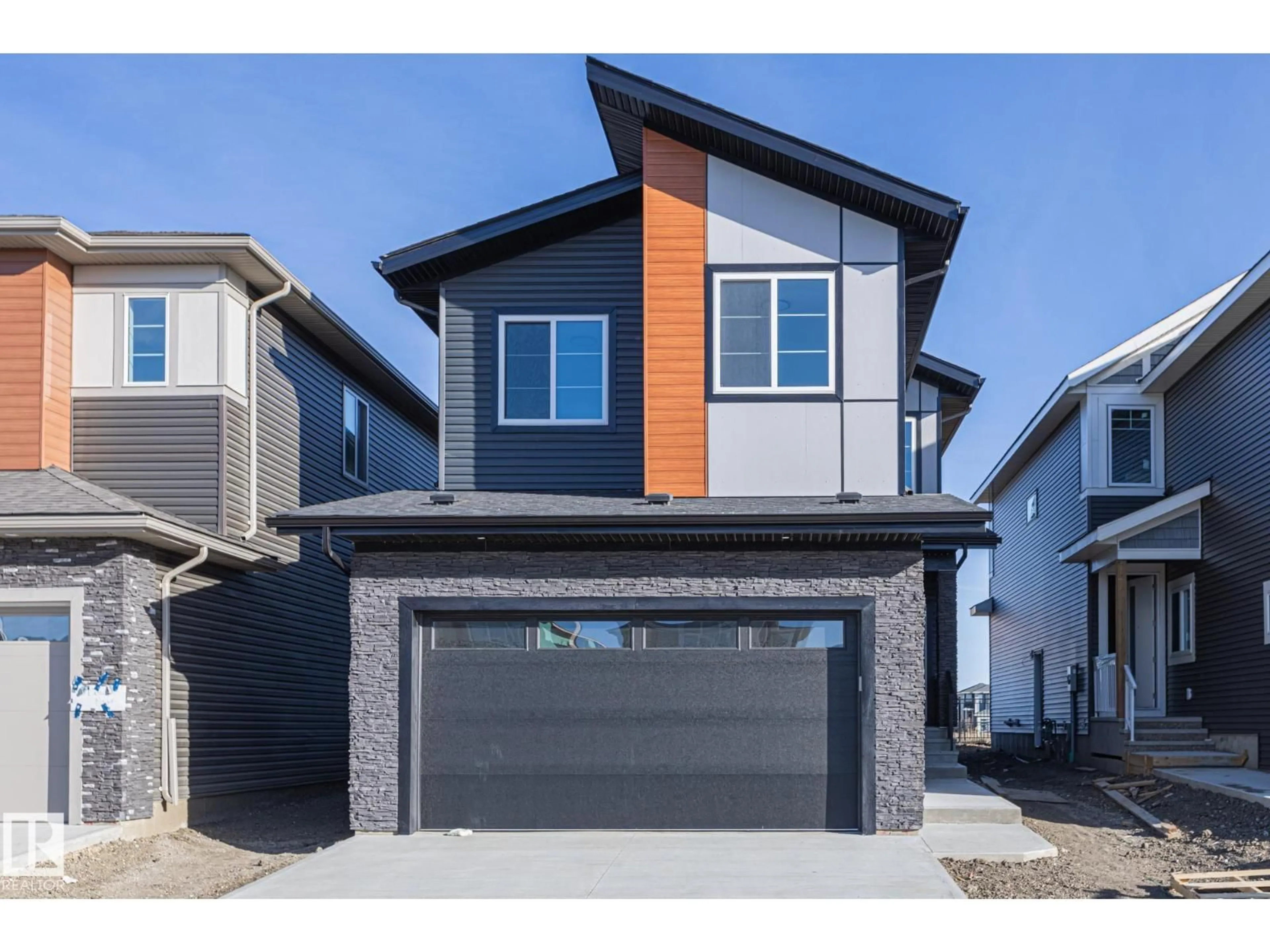 Home with vinyl exterior material, street for 90 ELDRIDGE PT, St. Albert Alberta T8N8C4
