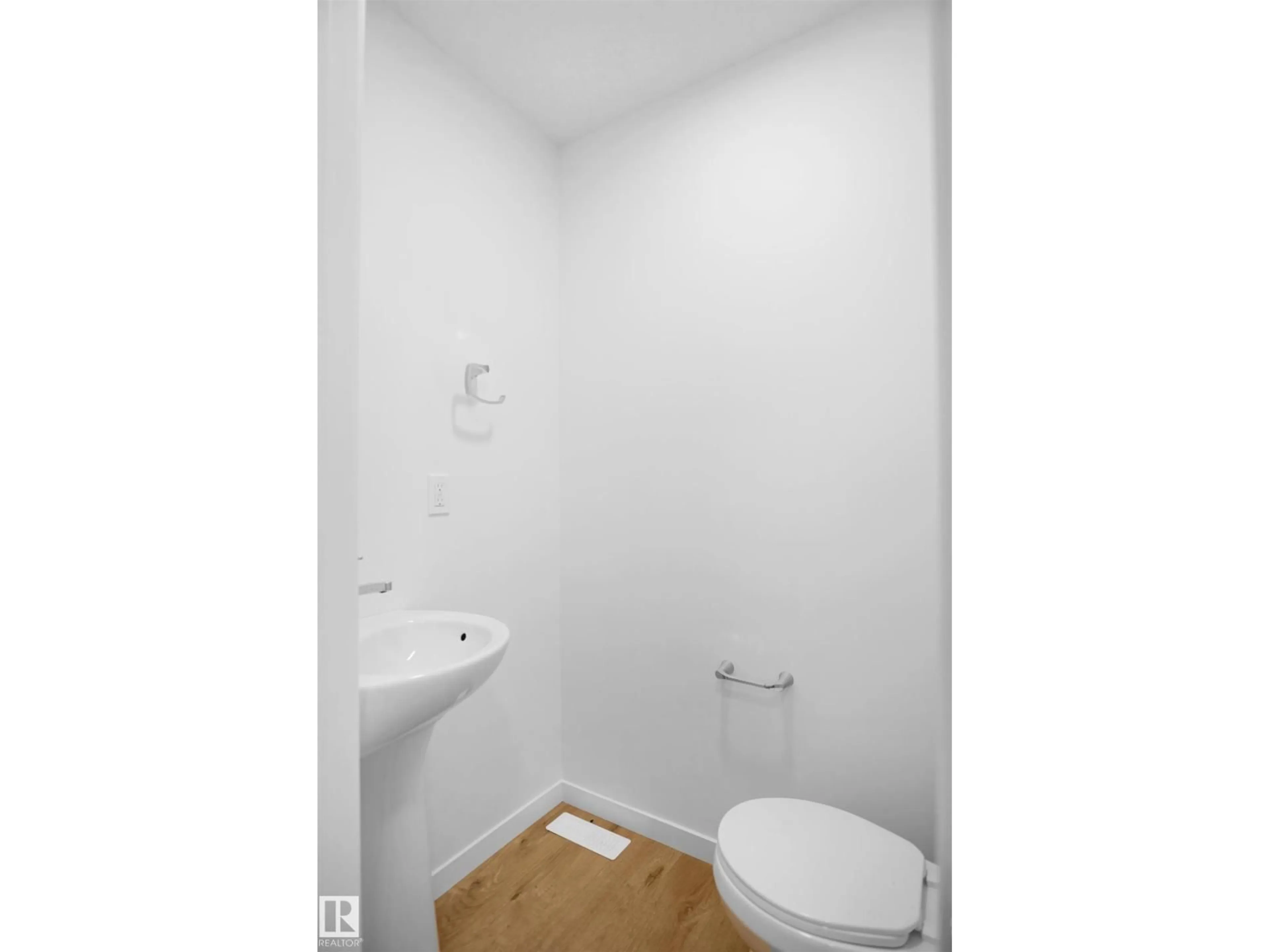 A pic of a room for #26 - 1430 ASTER WY, Edmonton Alberta T6T2N8