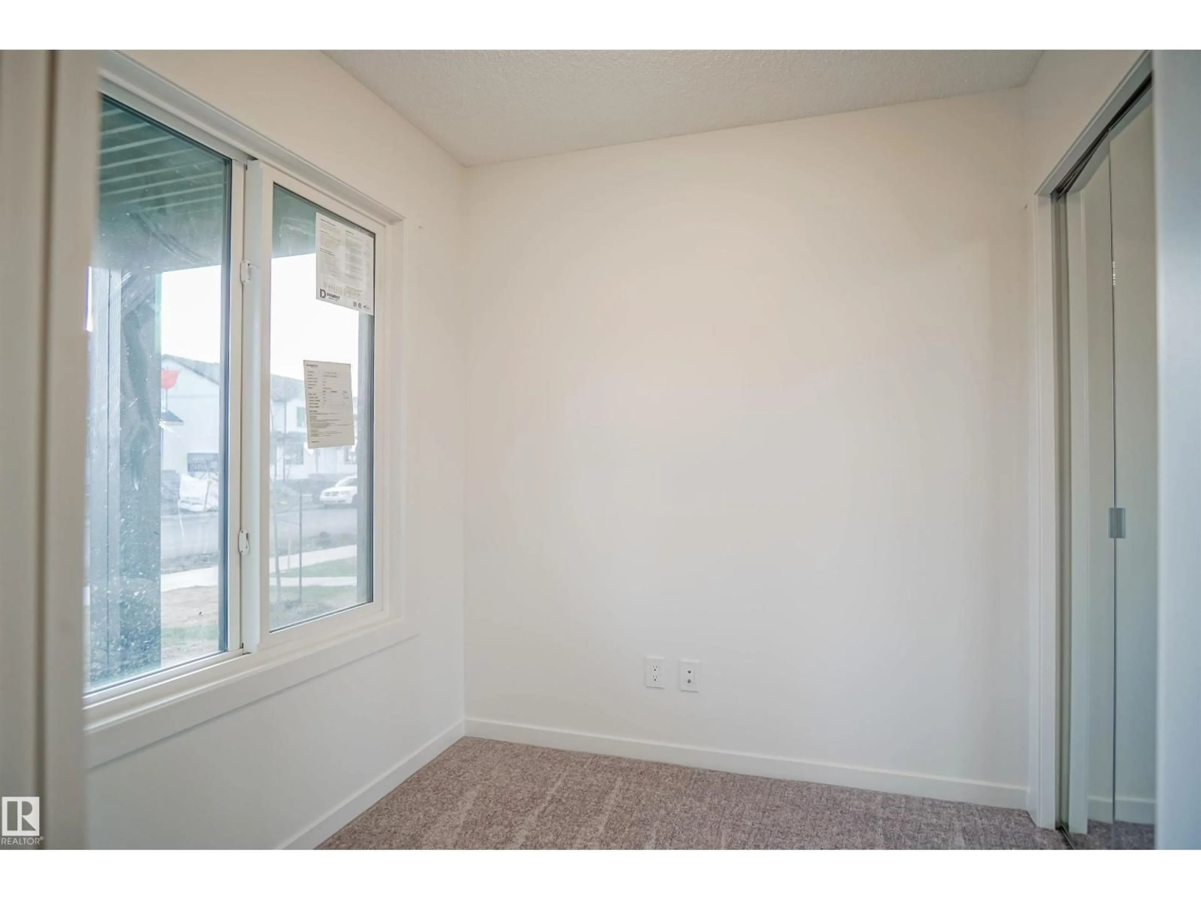 A pic of a room for 523 ASTER DR, Edmonton Alberta T6T2N8