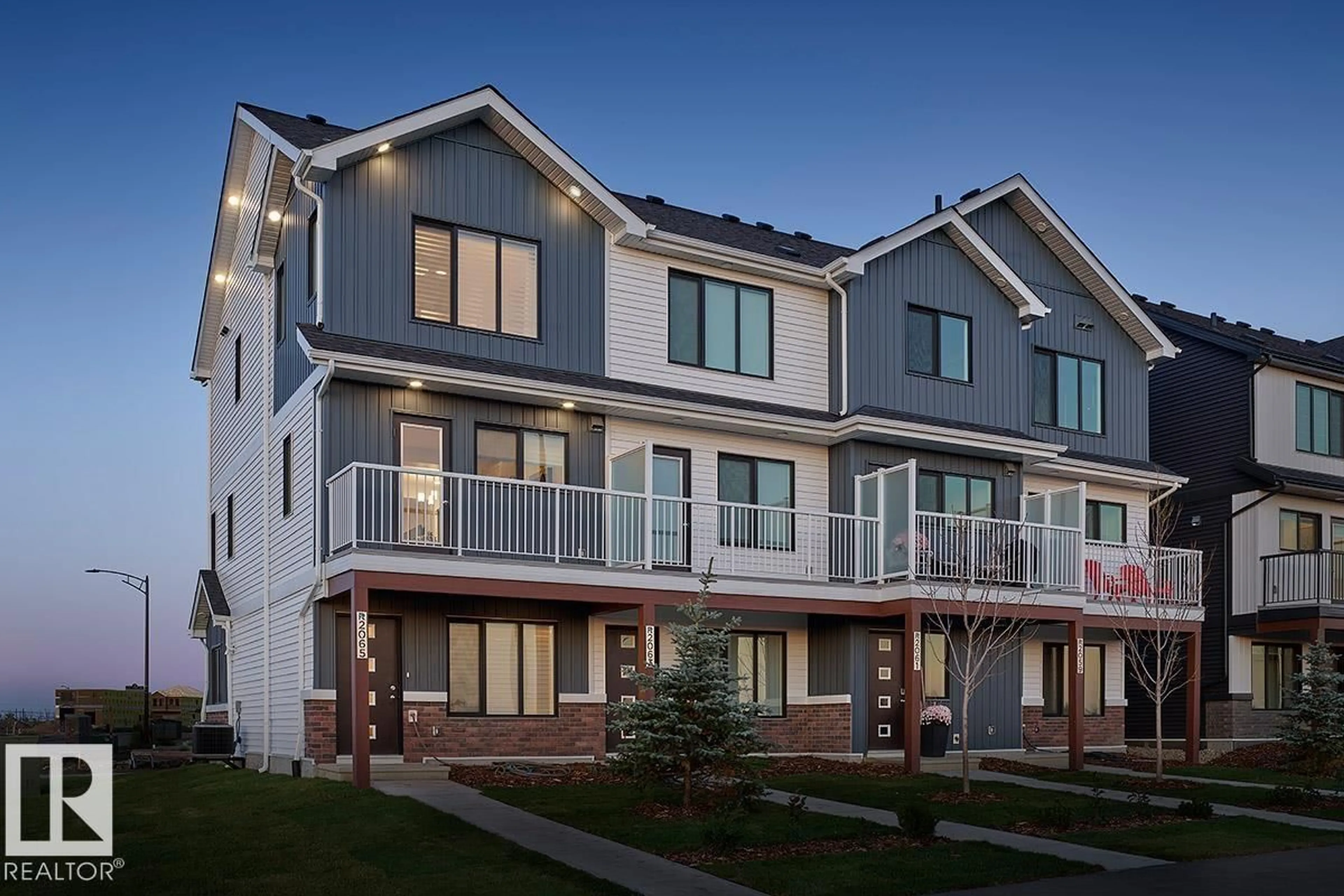 Home with vinyl exterior material, unknown for 4165 KINGLET DR, Edmonton Alberta T5S0N8