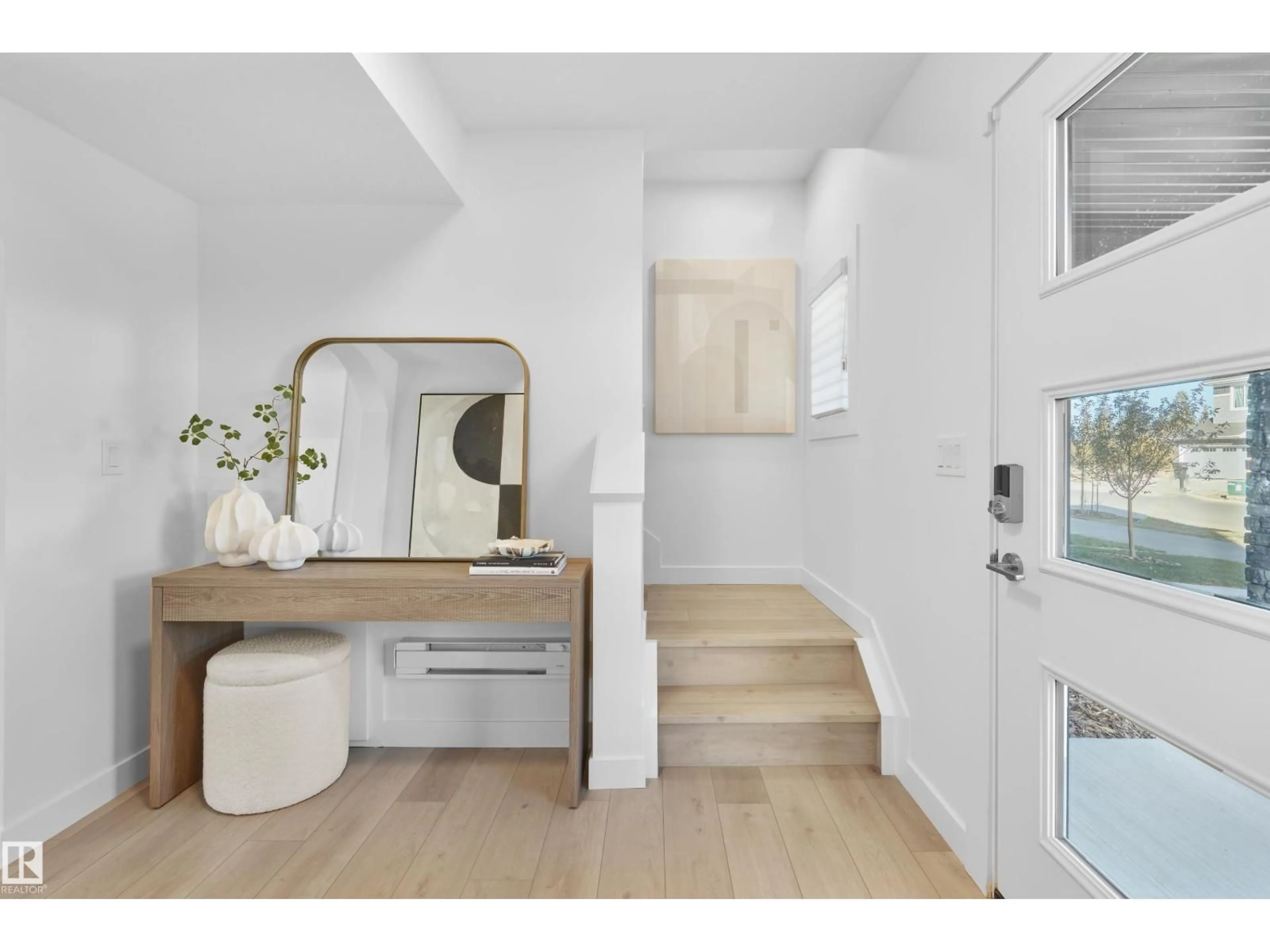 Indoor entryway for 4165 KINGLET DR, Edmonton Alberta T5S0N8