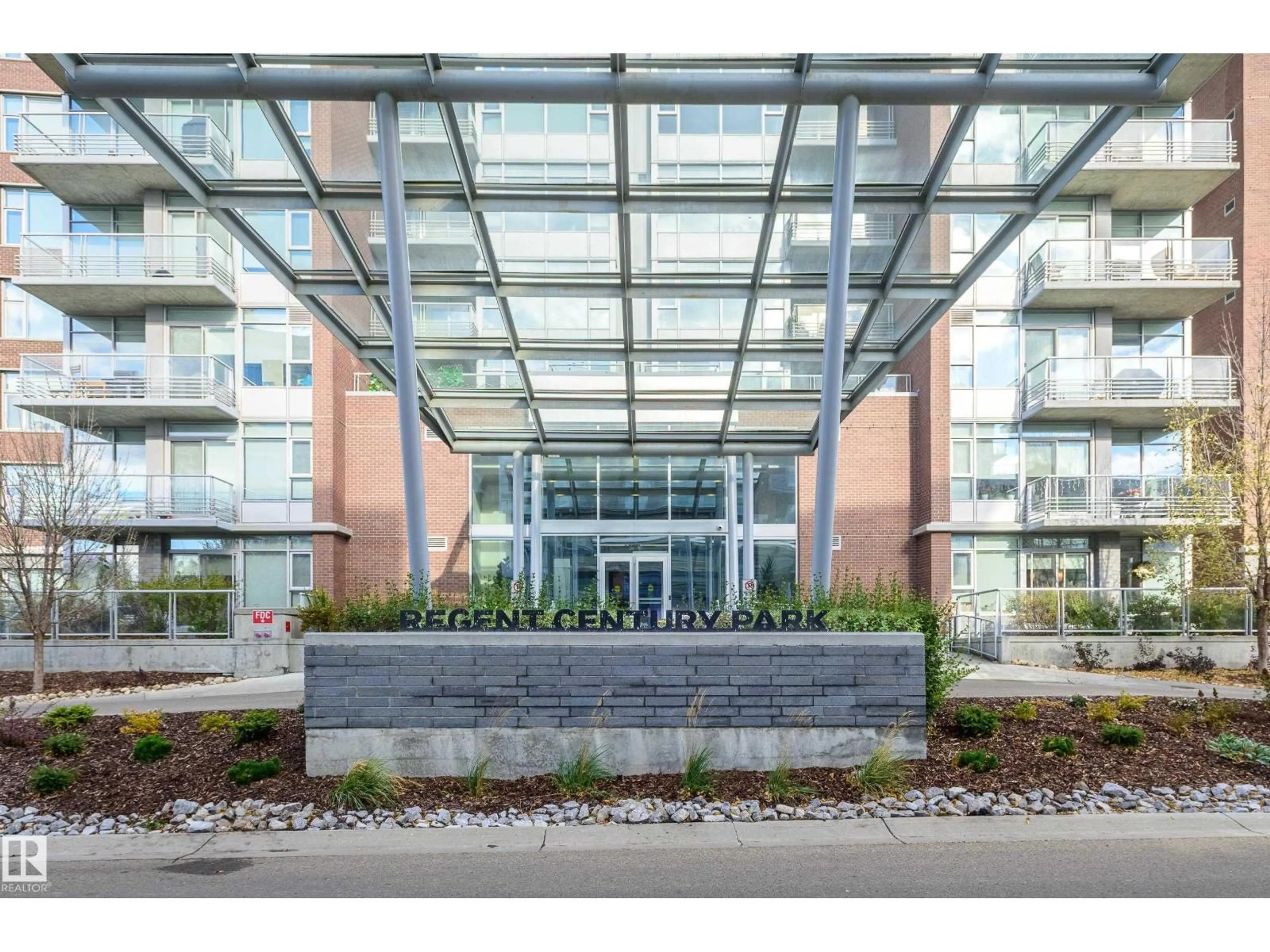 Indoor foyer for 301 - 2606 109 ST, Edmonton Alberta T6J3S9