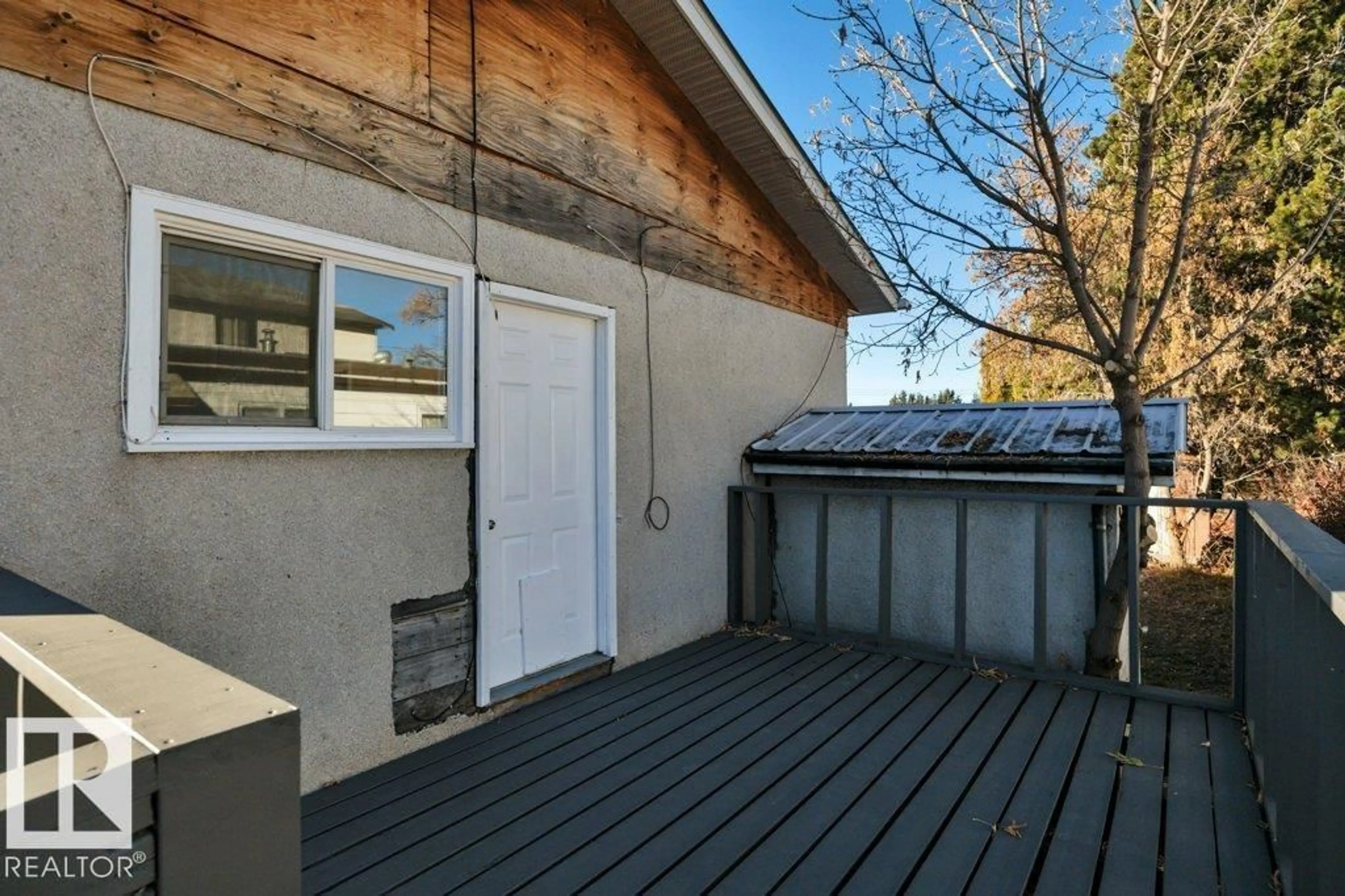 Patio, street for 5310 & 5312 50 ST, Thorsby Alberta T0C2P0