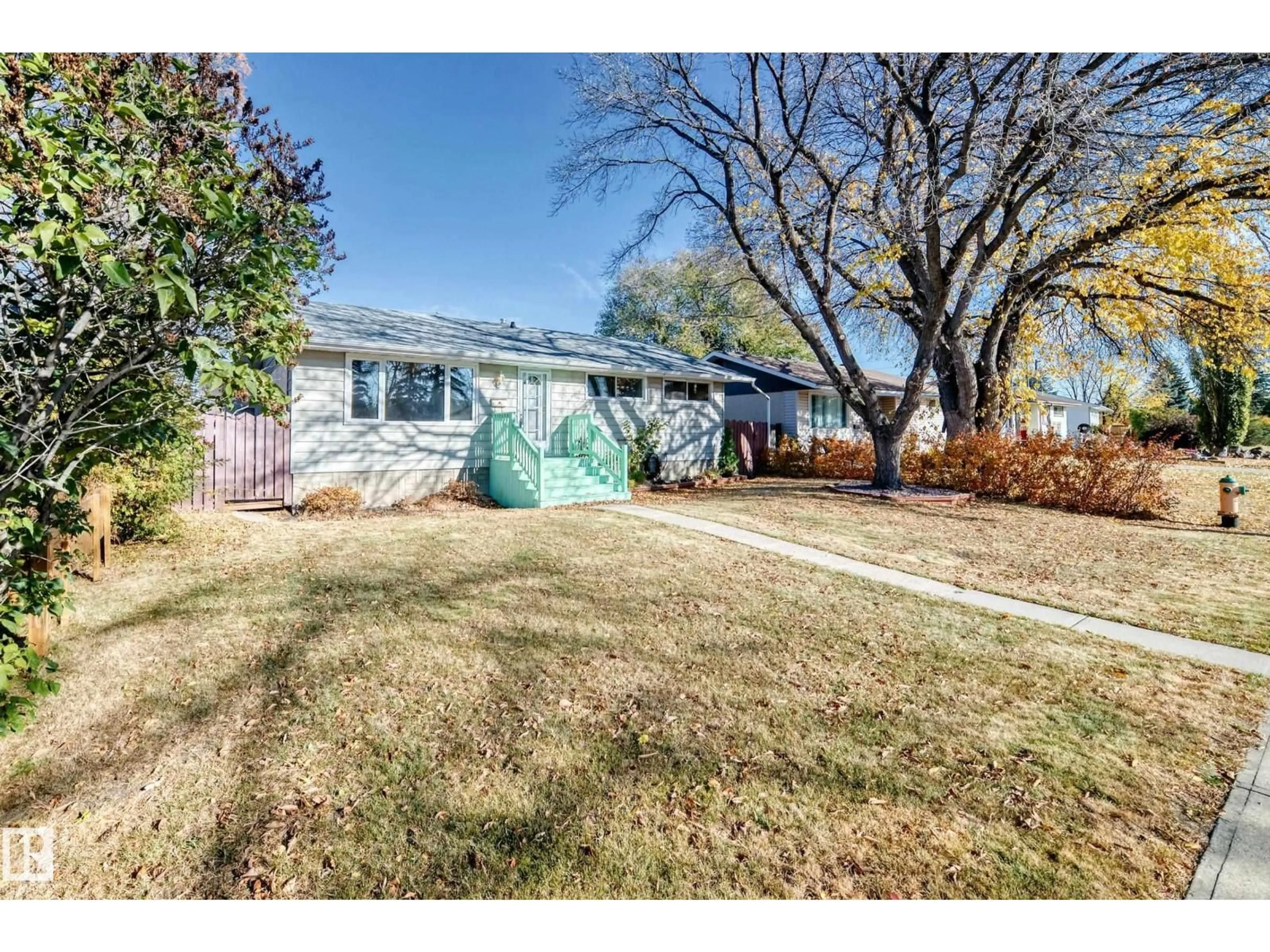 A pic from outside/outdoor area/front of a property/back of a property/a pic from drone, street for 15620 81 AV, Edmonton Alberta T5R3P4