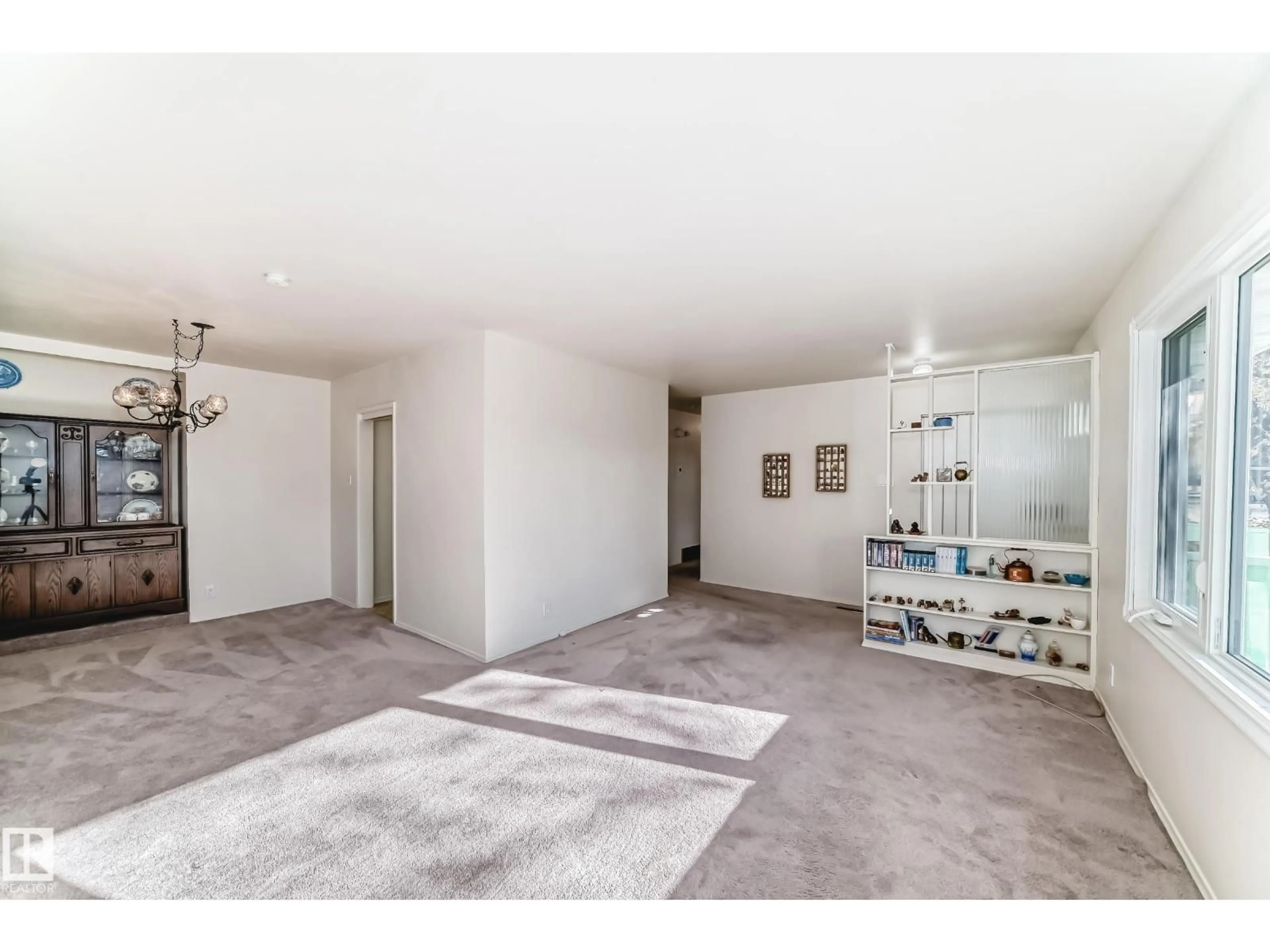 A pic of a room for 15620 81 AV, Edmonton Alberta T5R3P4