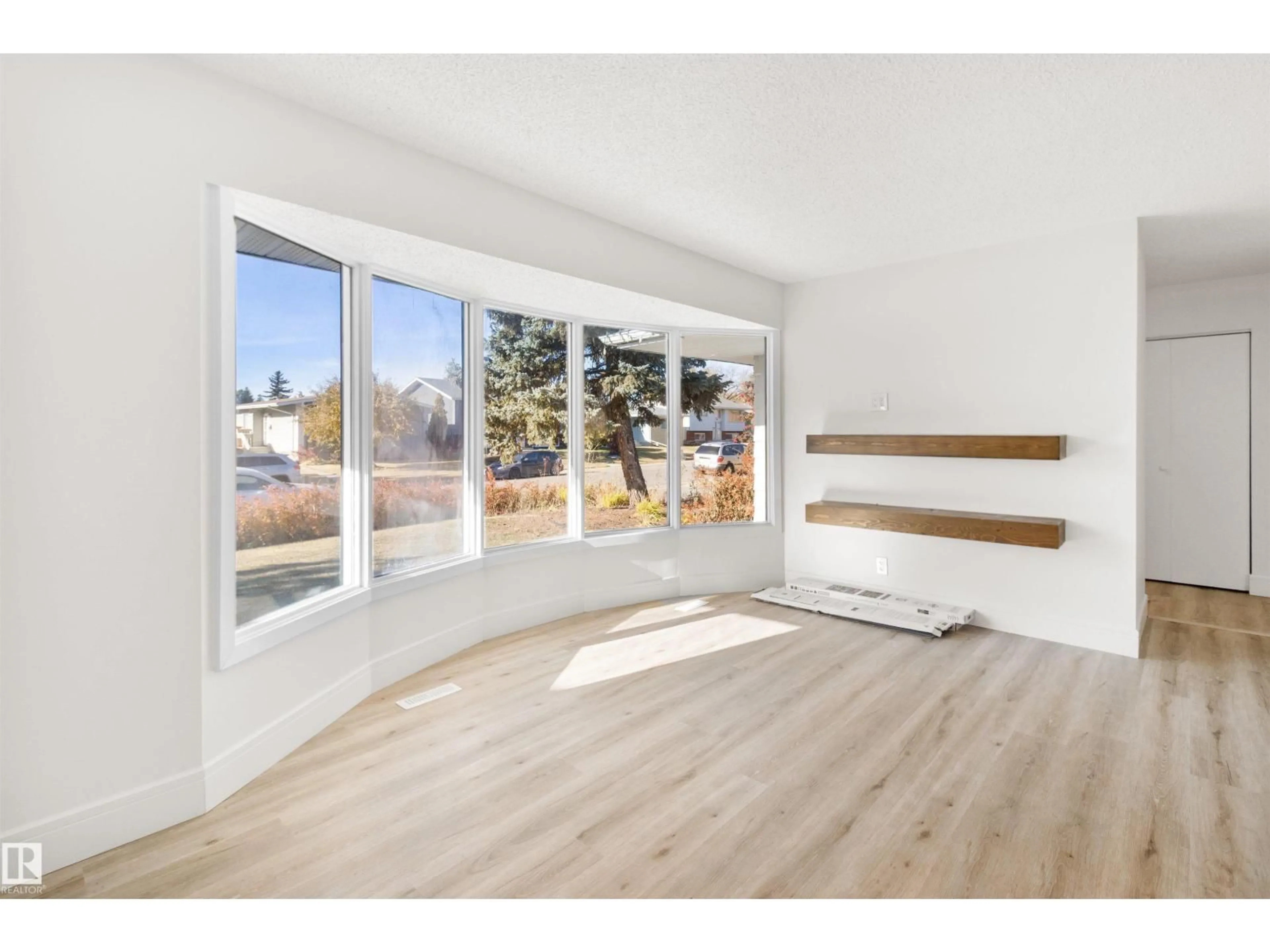 A pic of a room for NW - 3427 78 ST, Edmonton Alberta T6K0E1