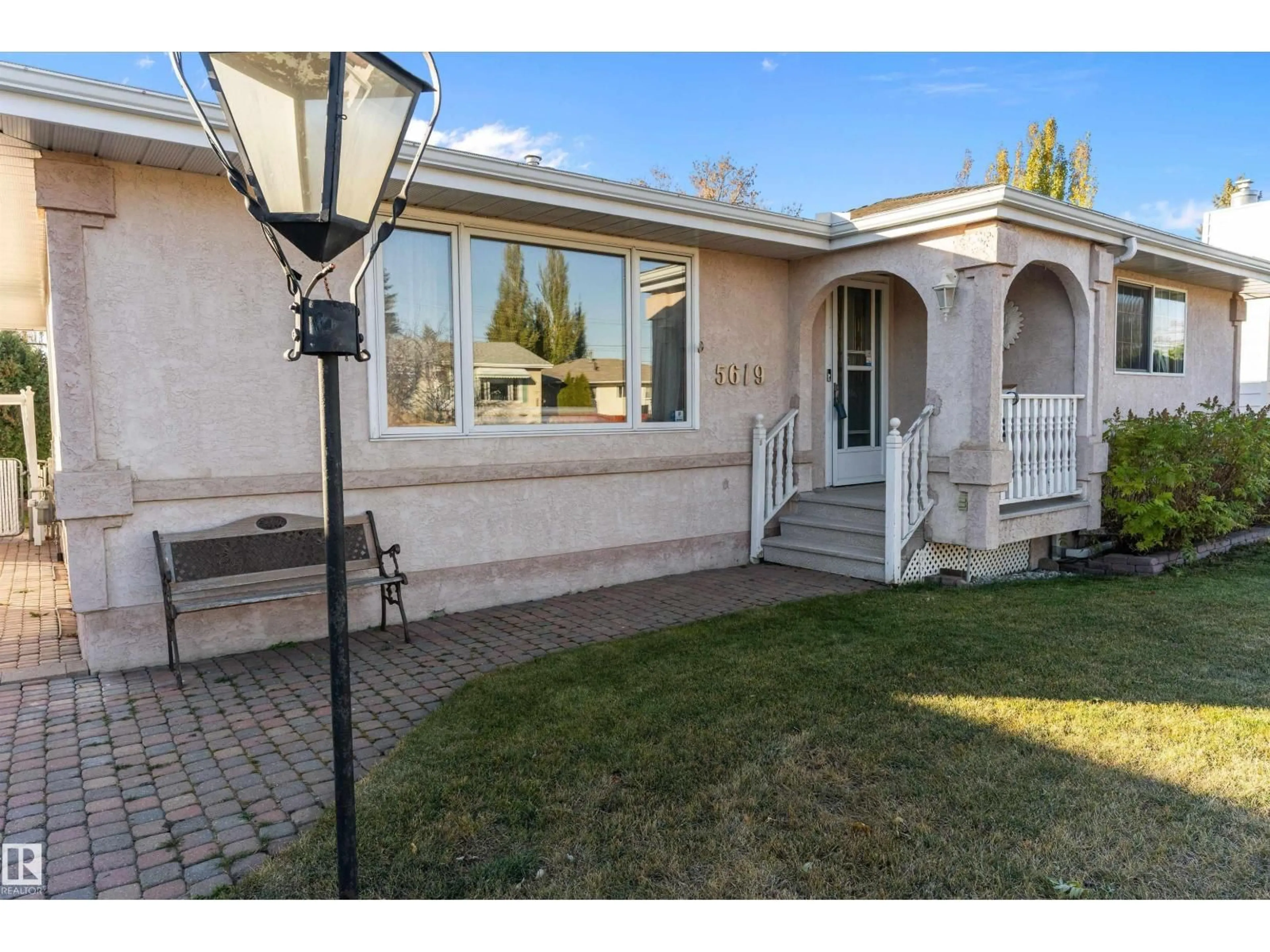 Unknown for 5619 140A AV, Edmonton Alberta T5A1H4