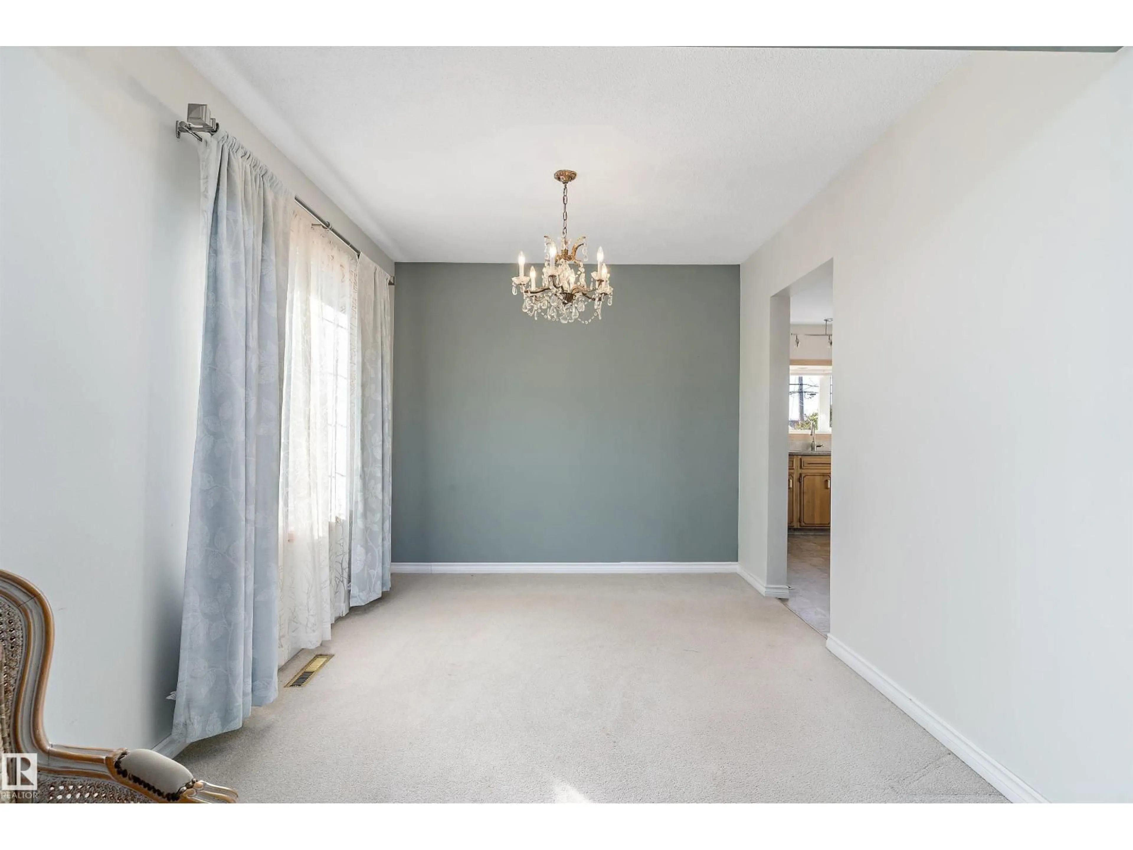 Unknown for 5619 140A AV, Edmonton Alberta T5A1H4