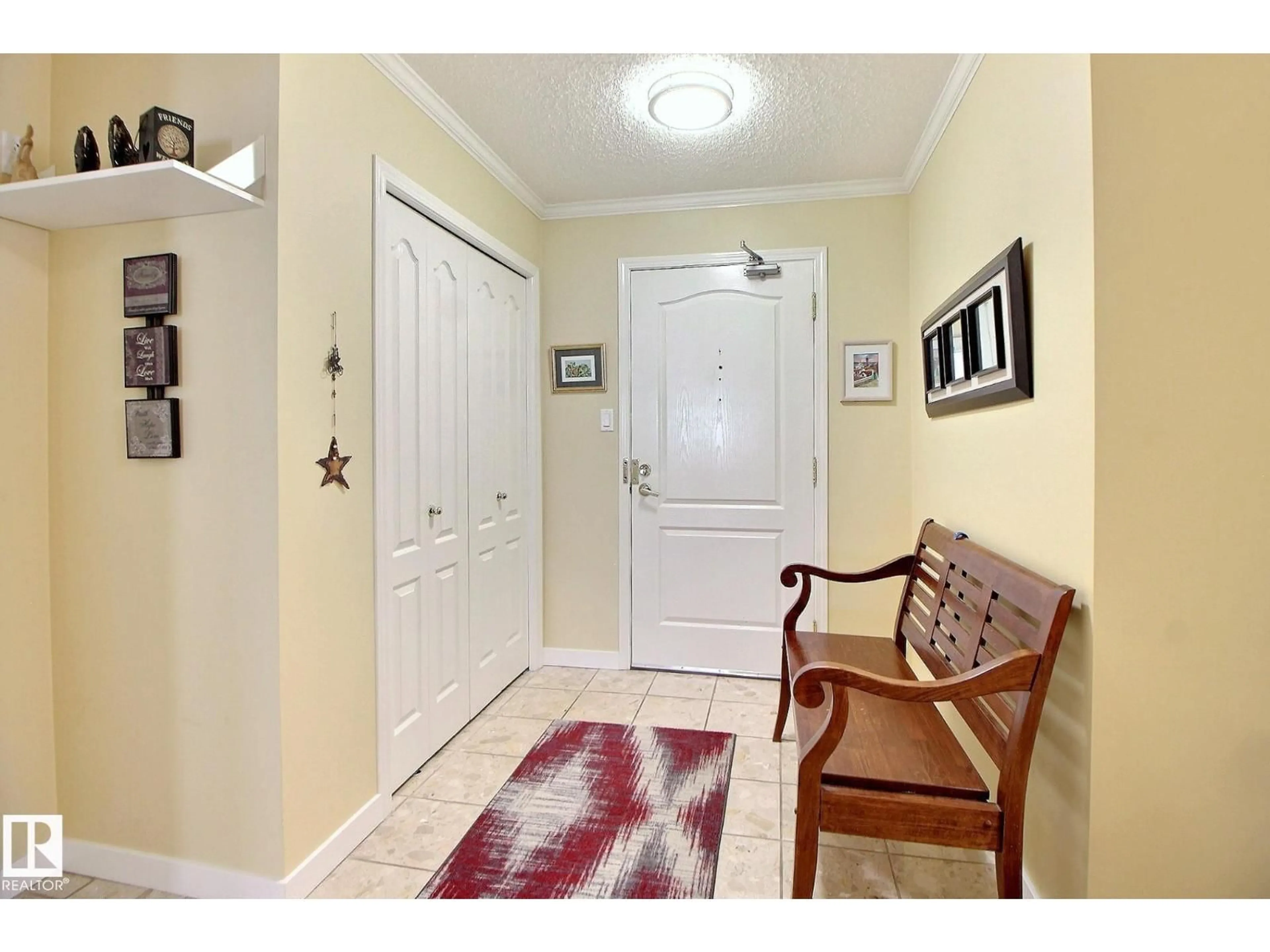 Indoor entryway for #110 - 10610 76 ST, Edmonton Alberta T6A3Y9