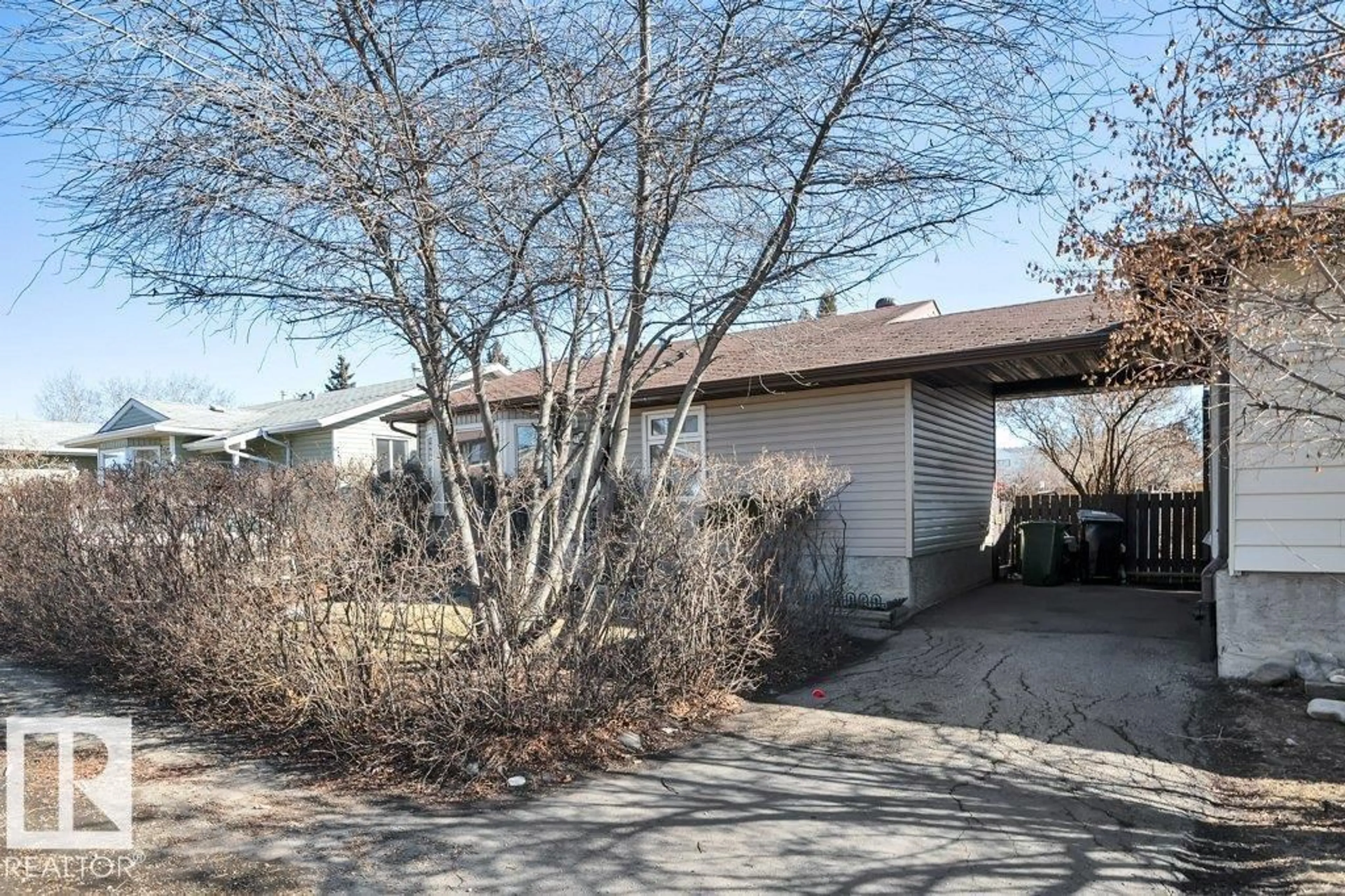 Unknown for 13835 114 ST NW, Edmonton Alberta T5X4A1