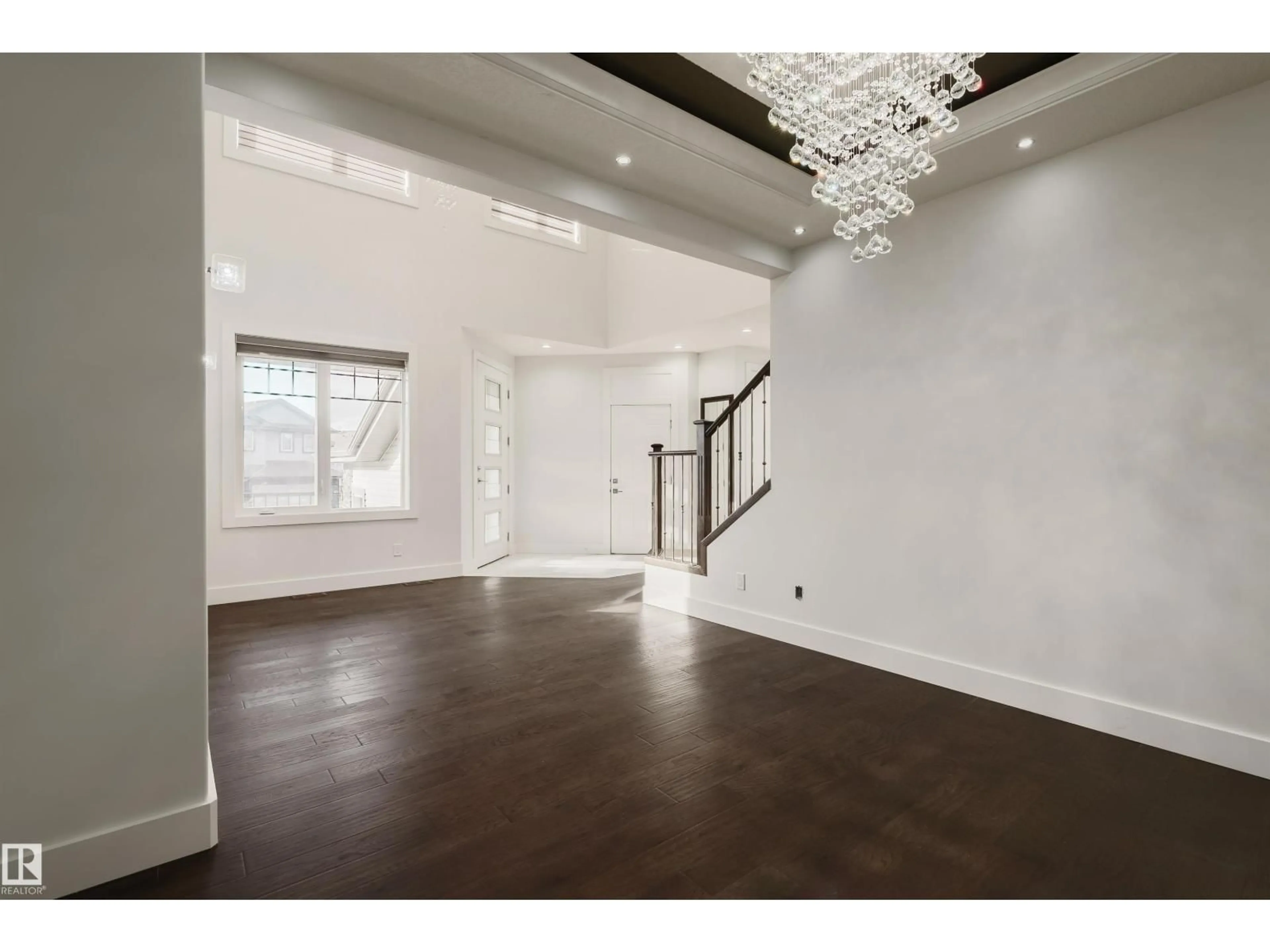 Unknown for 2109 53 ST, Edmonton Alberta T6X1X3