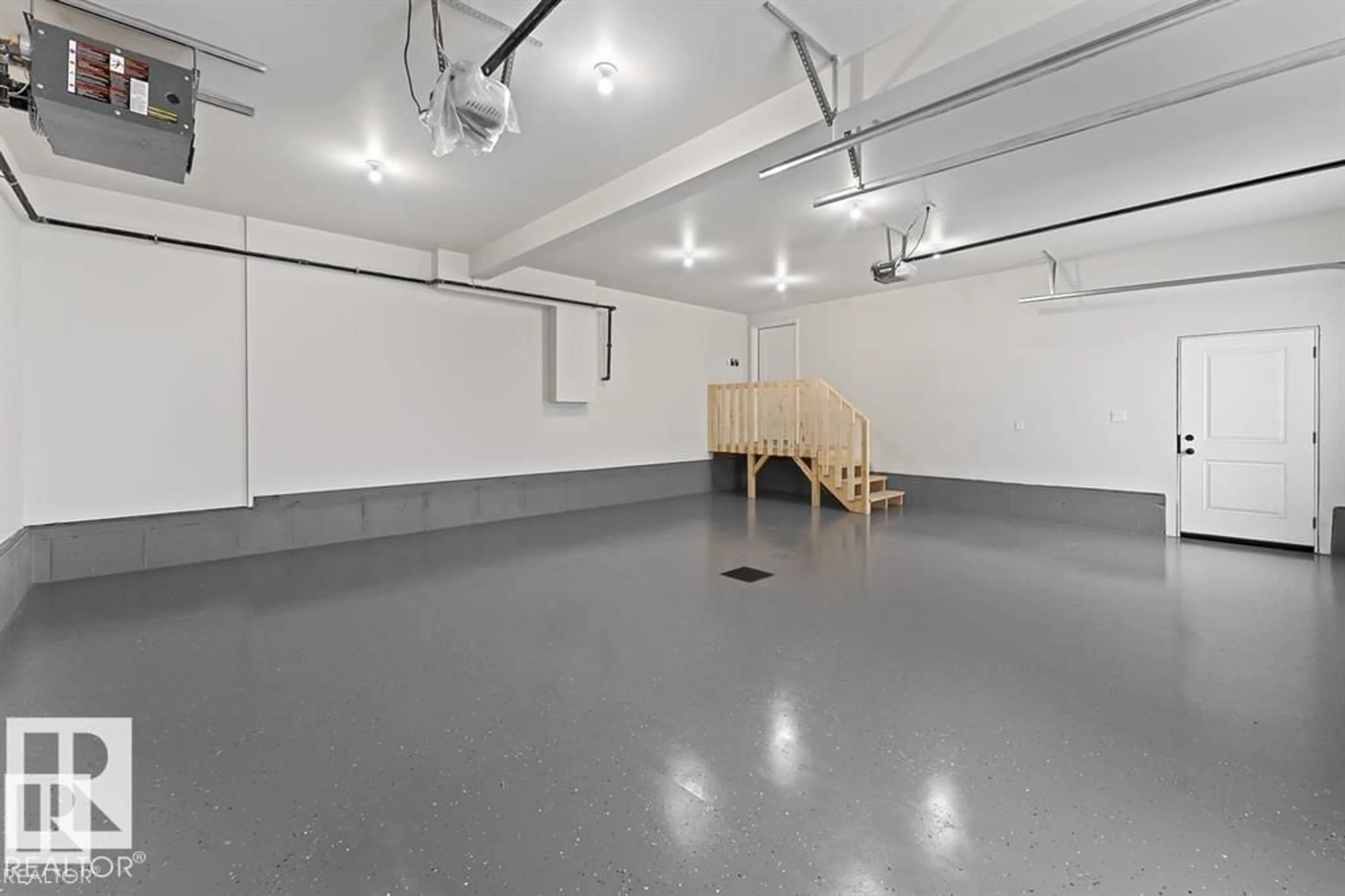 Indoor garage for 63212 RANGE ROAD 423, Rural Bonnyville M.D. Alberta T9M1P1