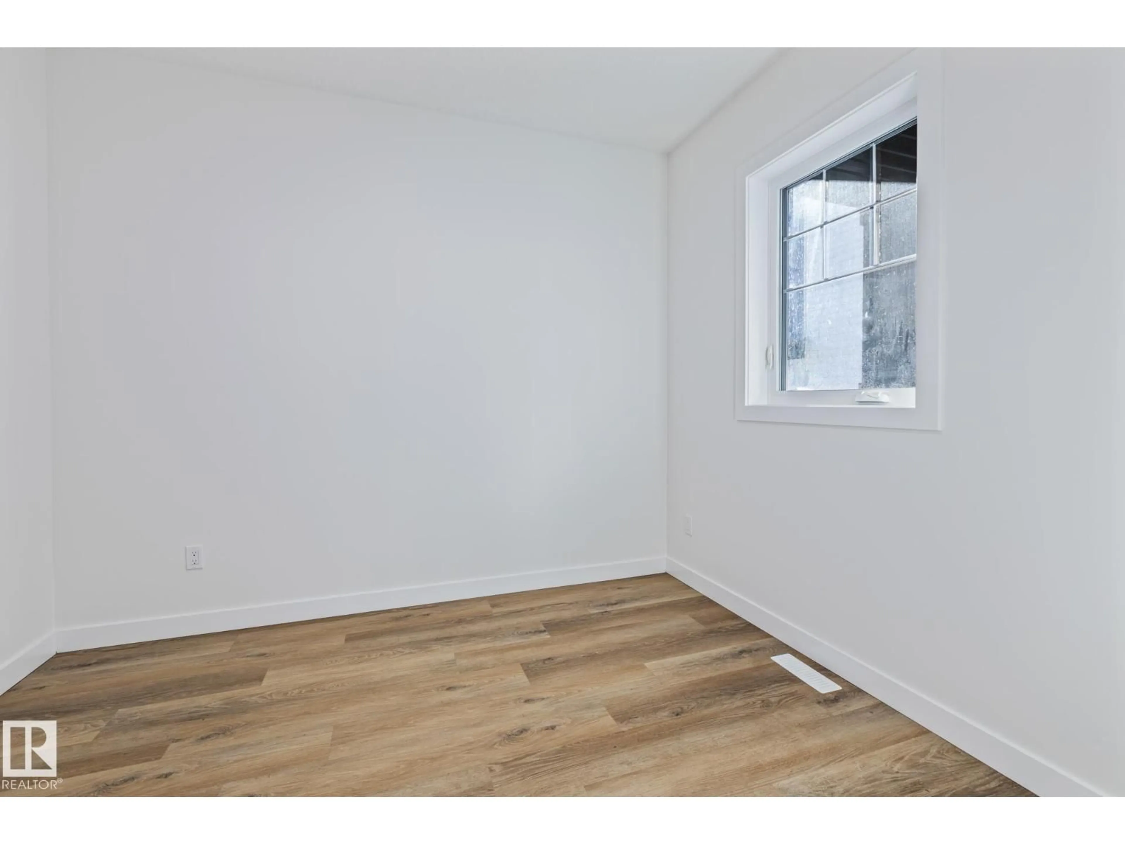 A pic of a room for 211 SAVOY CR, Sherwood Park Alberta T8H3A8