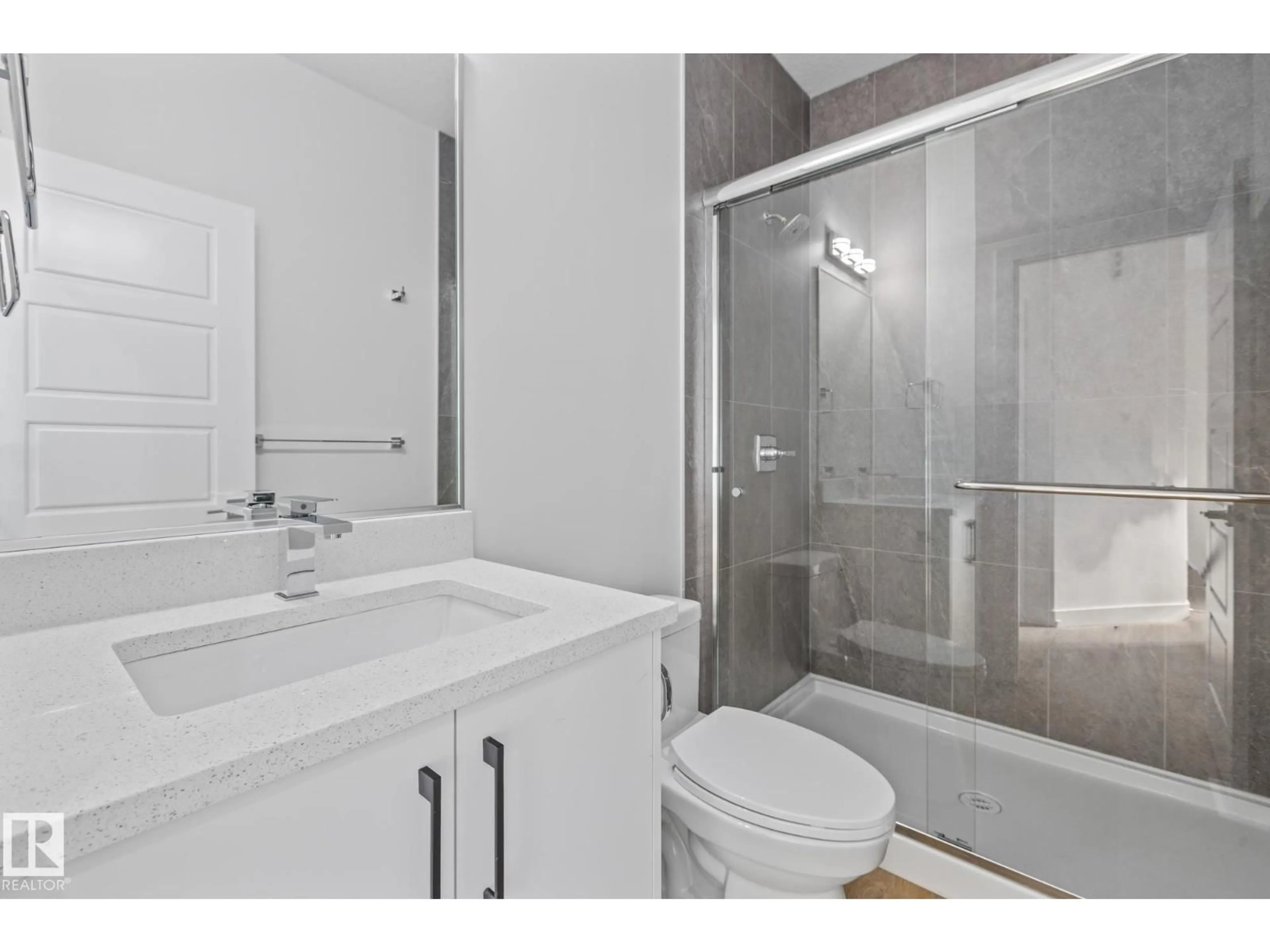 Standard bathroom, unknown for 211 SAVOY CR, Sherwood Park Alberta T8H3A8