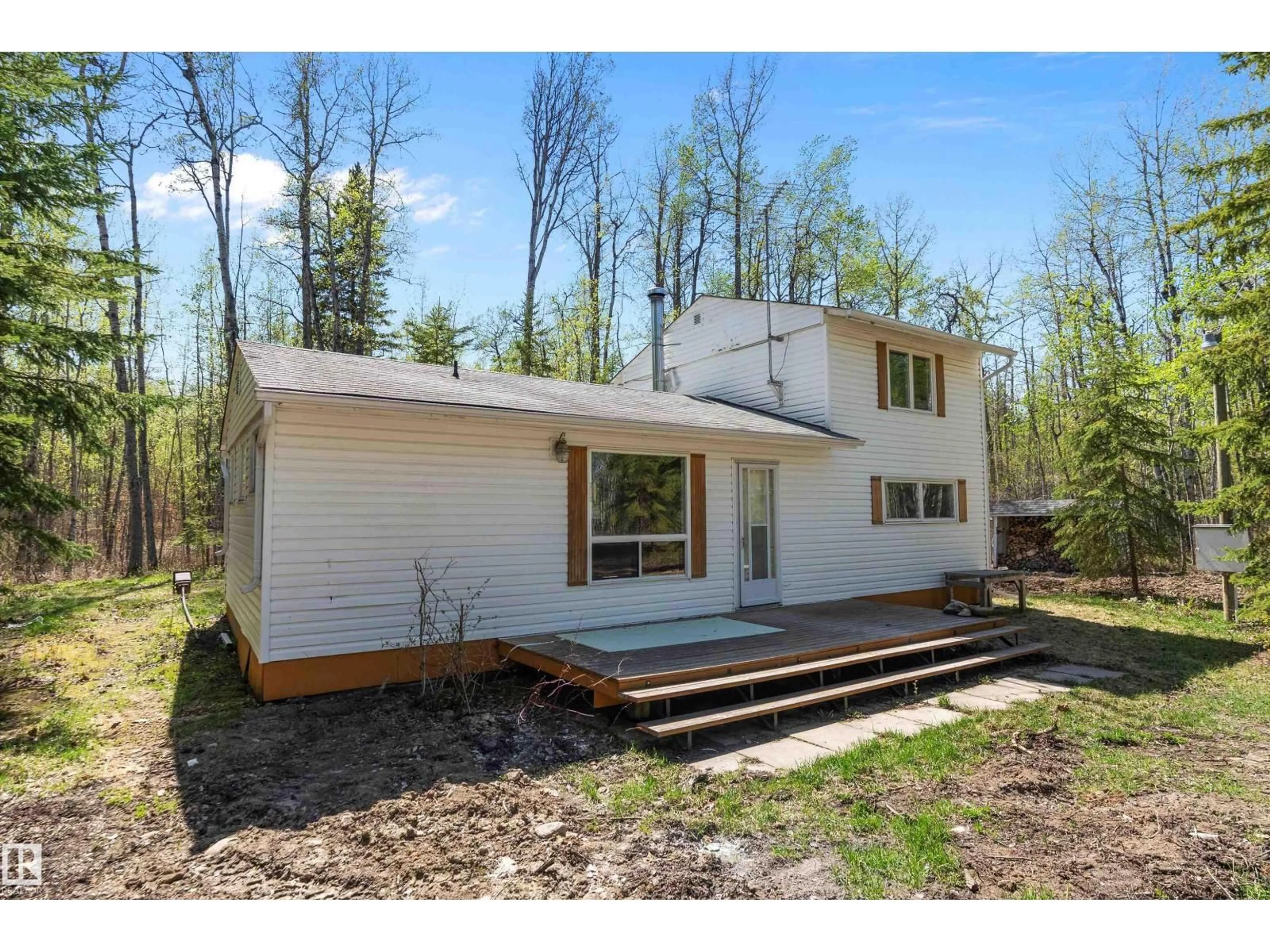 Home with vinyl exterior material, unknown for 274022 TWP ROAD 480, Rural Wetaskiwin County Alberta T0C2P0