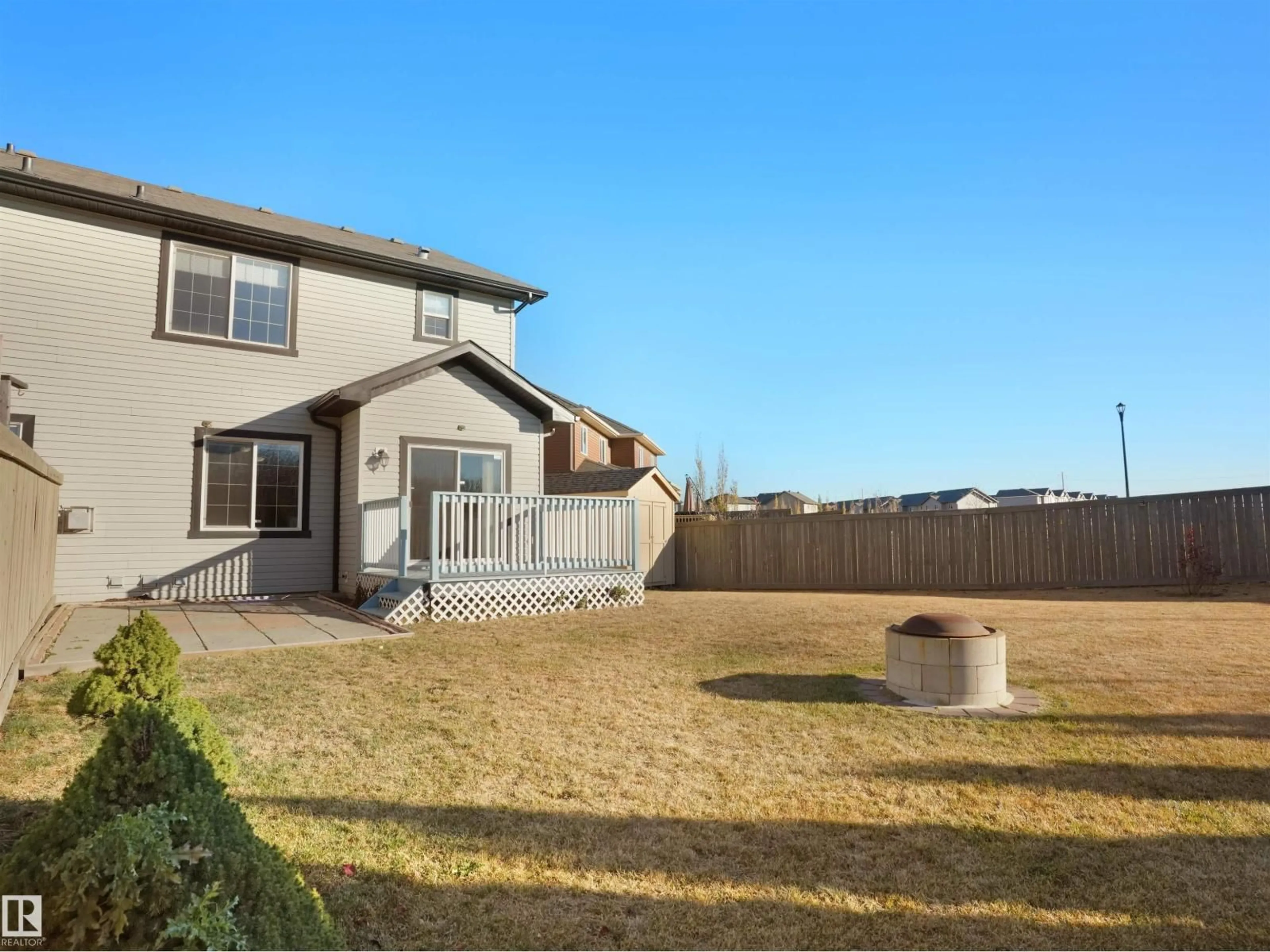 A pic from outside/outdoor area/front of a property/back of a property/a pic from drone, unknown for NW - 3907 6 ST, Edmonton Alberta T6T0T5