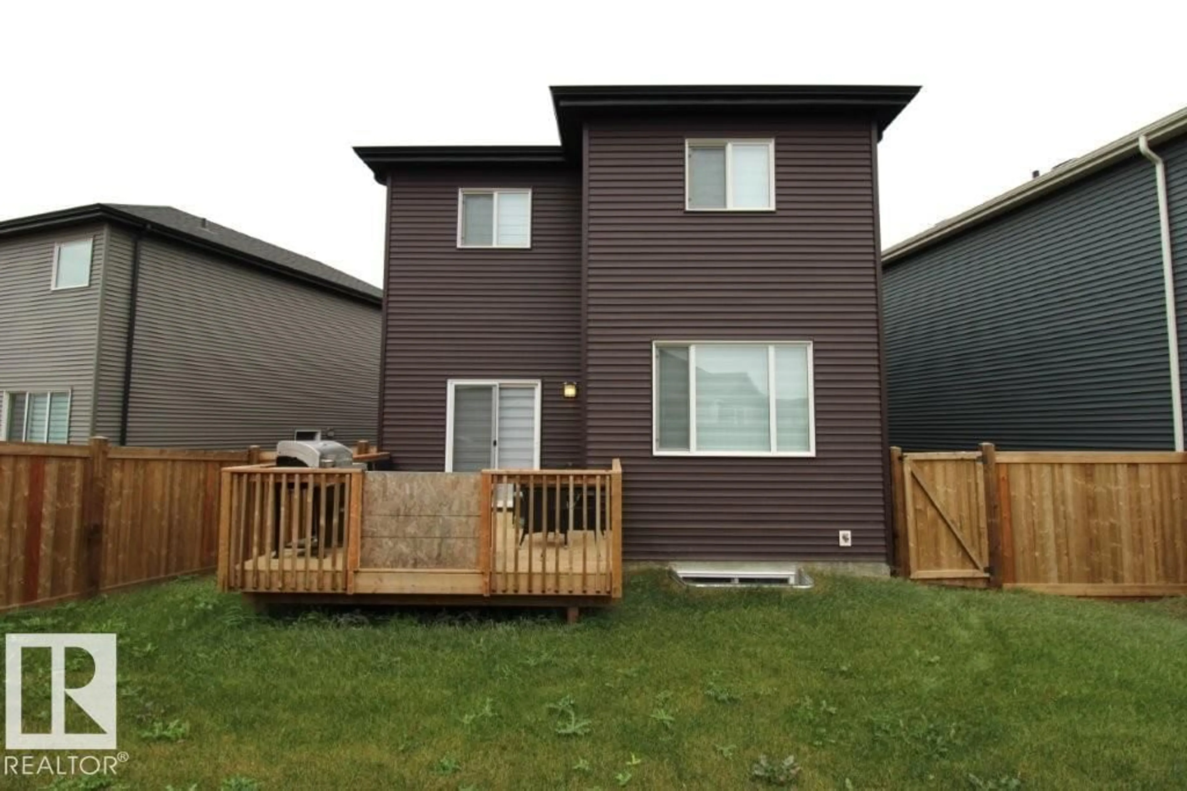 Home with vinyl exterior material, unknown for 22140 81 AV, Edmonton Alberta T5T7R6