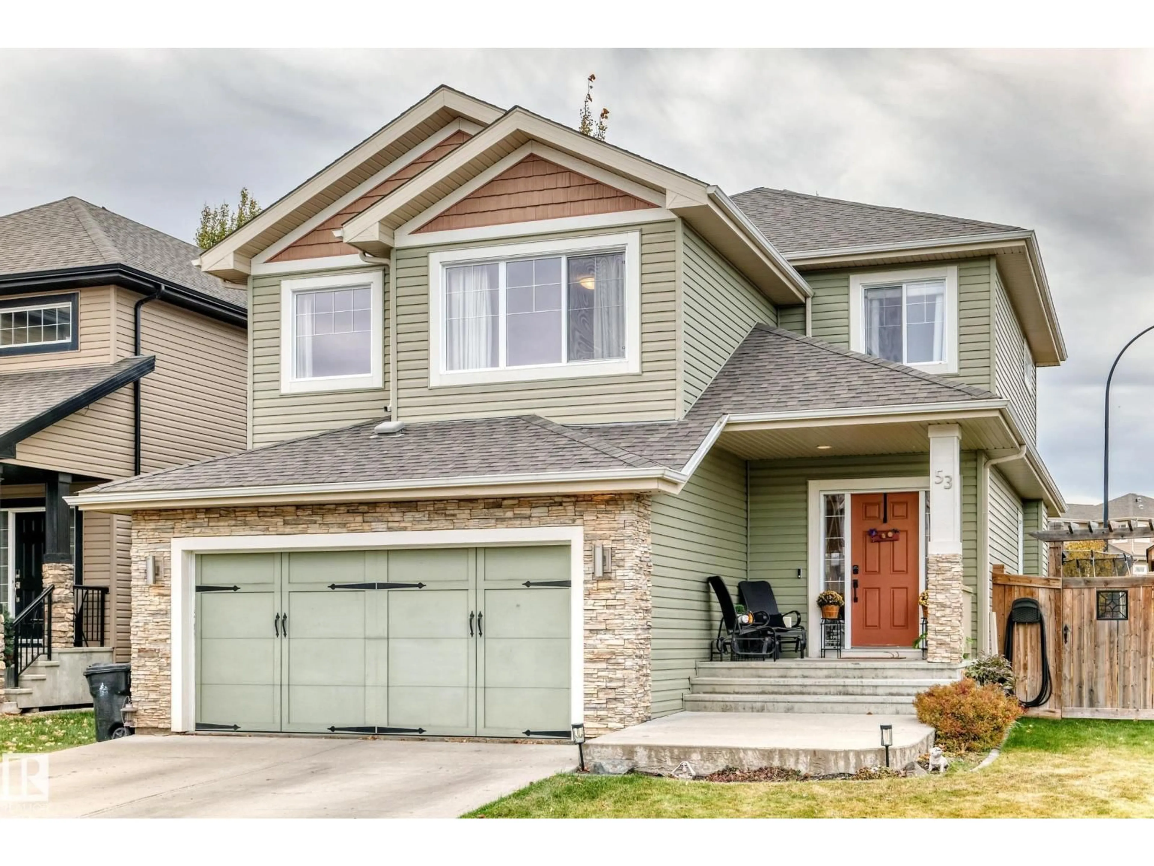 Home with vinyl exterior material, street for 53 VOLETA CO, Spruce Grove Alberta T7X0J8