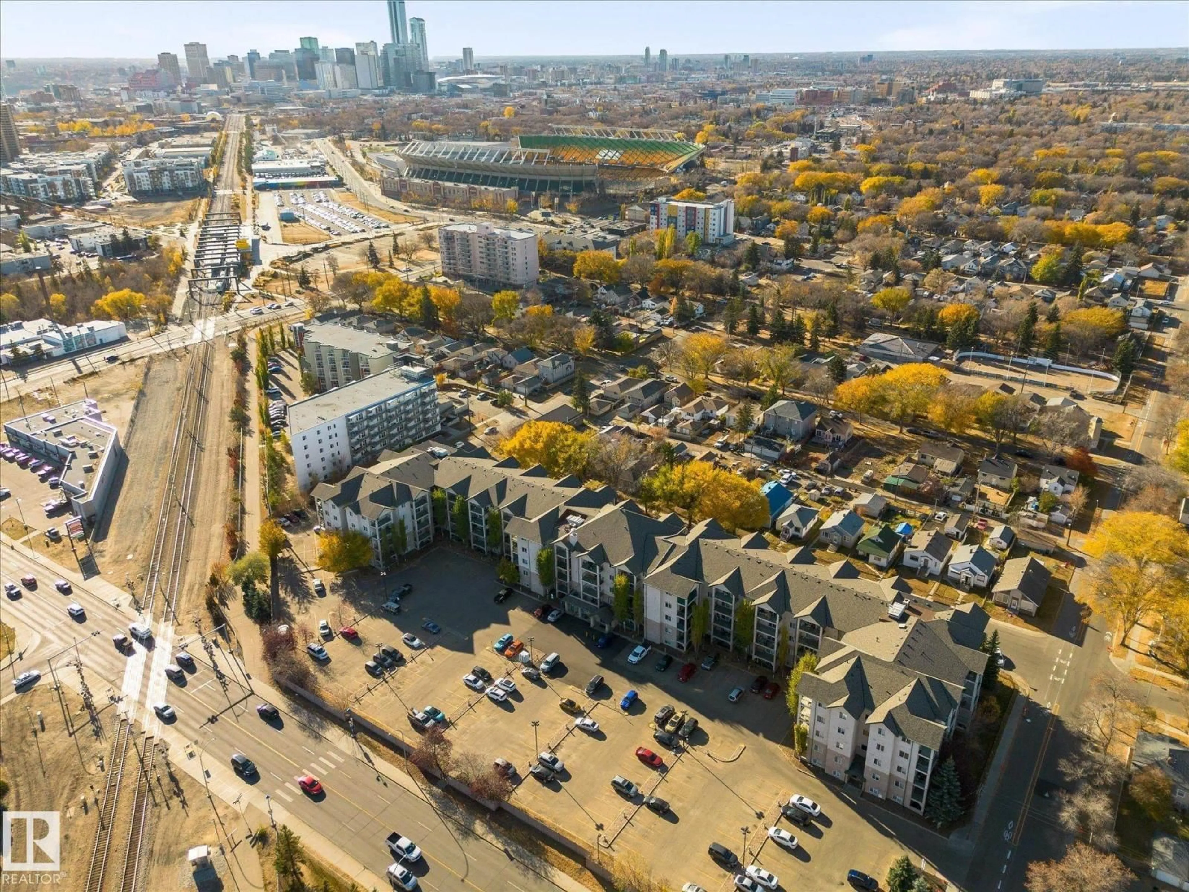 A pic from outside/outdoor area/front of a property/back of a property/a pic from drone, city buildings view from balcony for 531 11325 83 ST NW, Edmonton Alberta T5B4W5