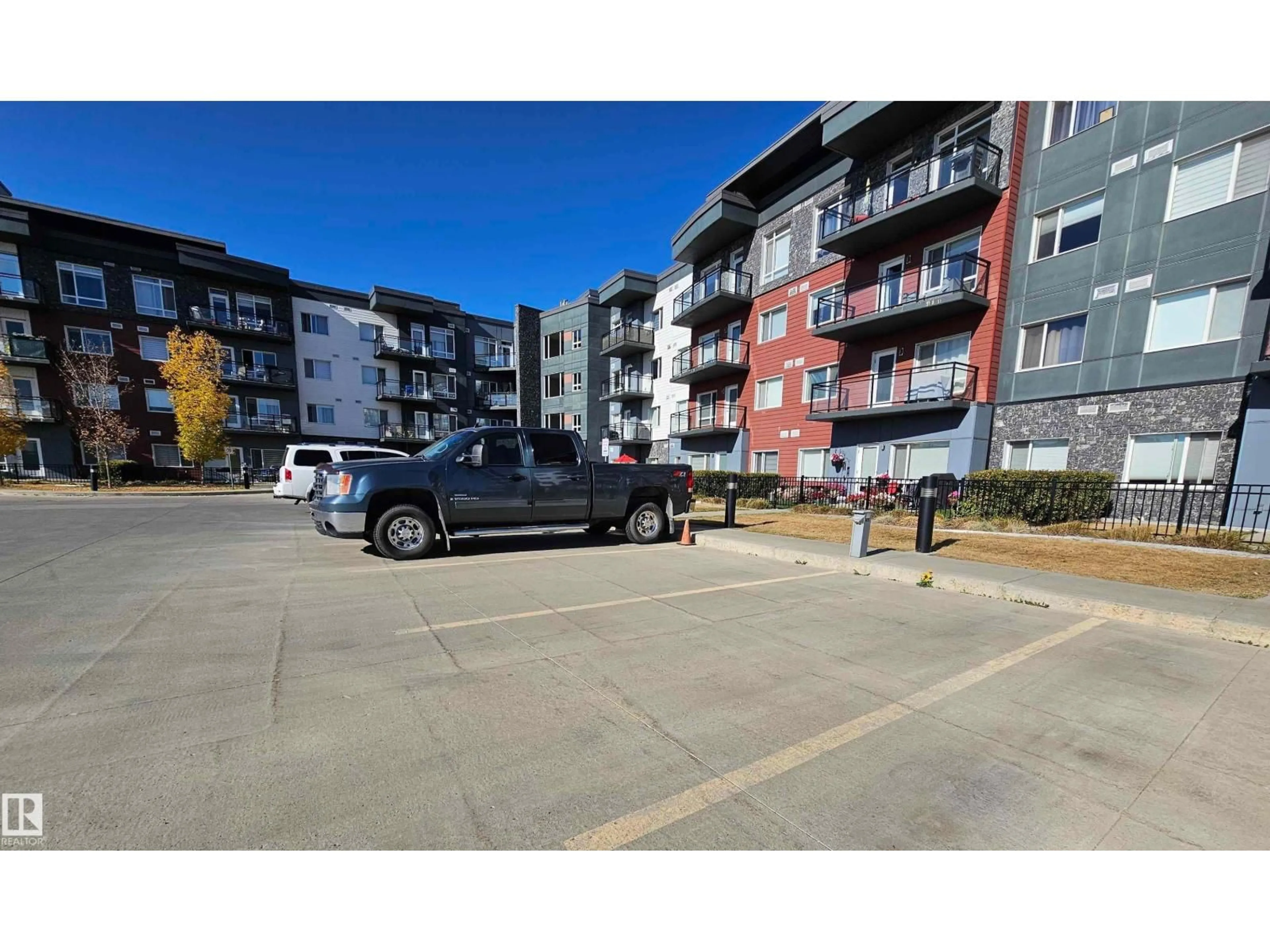 Unknown for 7508 GETTY GATE NW, Edmonton Alberta T5T7E6