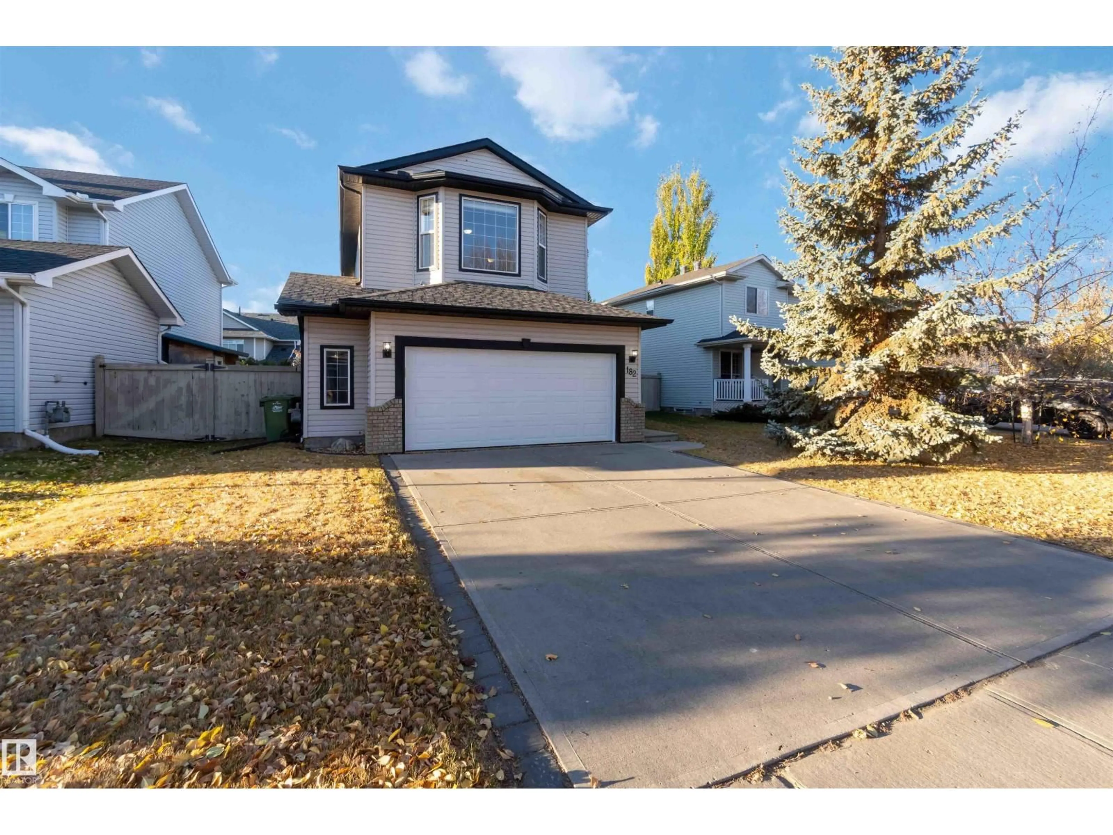 Home with vinyl exterior material, street for 182 ERIN RIDGE DR, St. Albert Alberta T8N6Z3