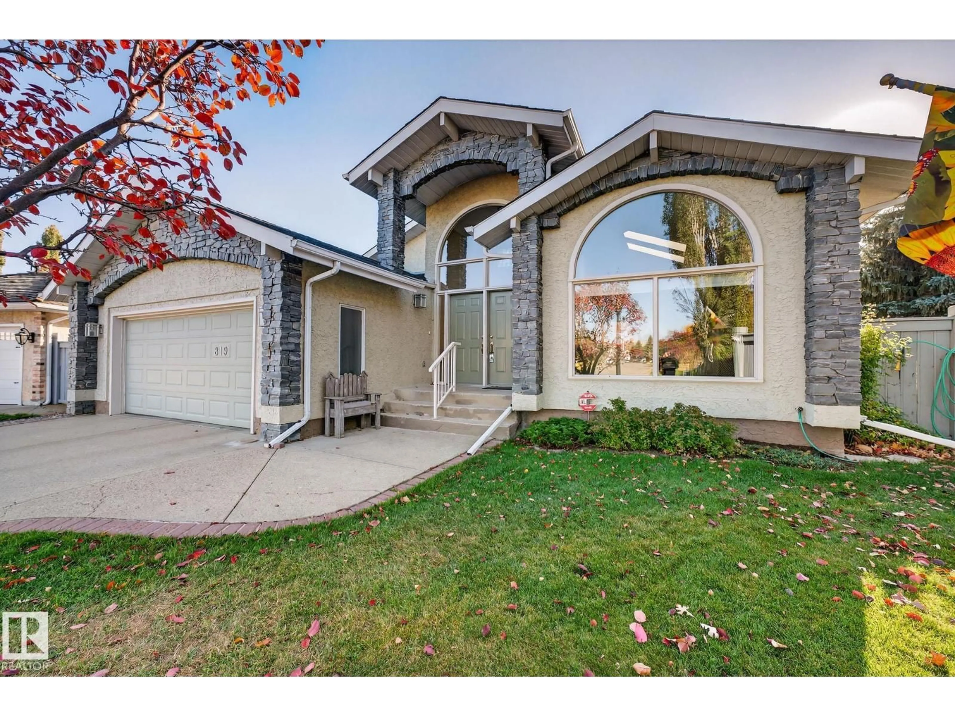 Home with vinyl exterior material, unknown for 819 WHISTON BAY NW, Edmonton Alberta T6M2H6