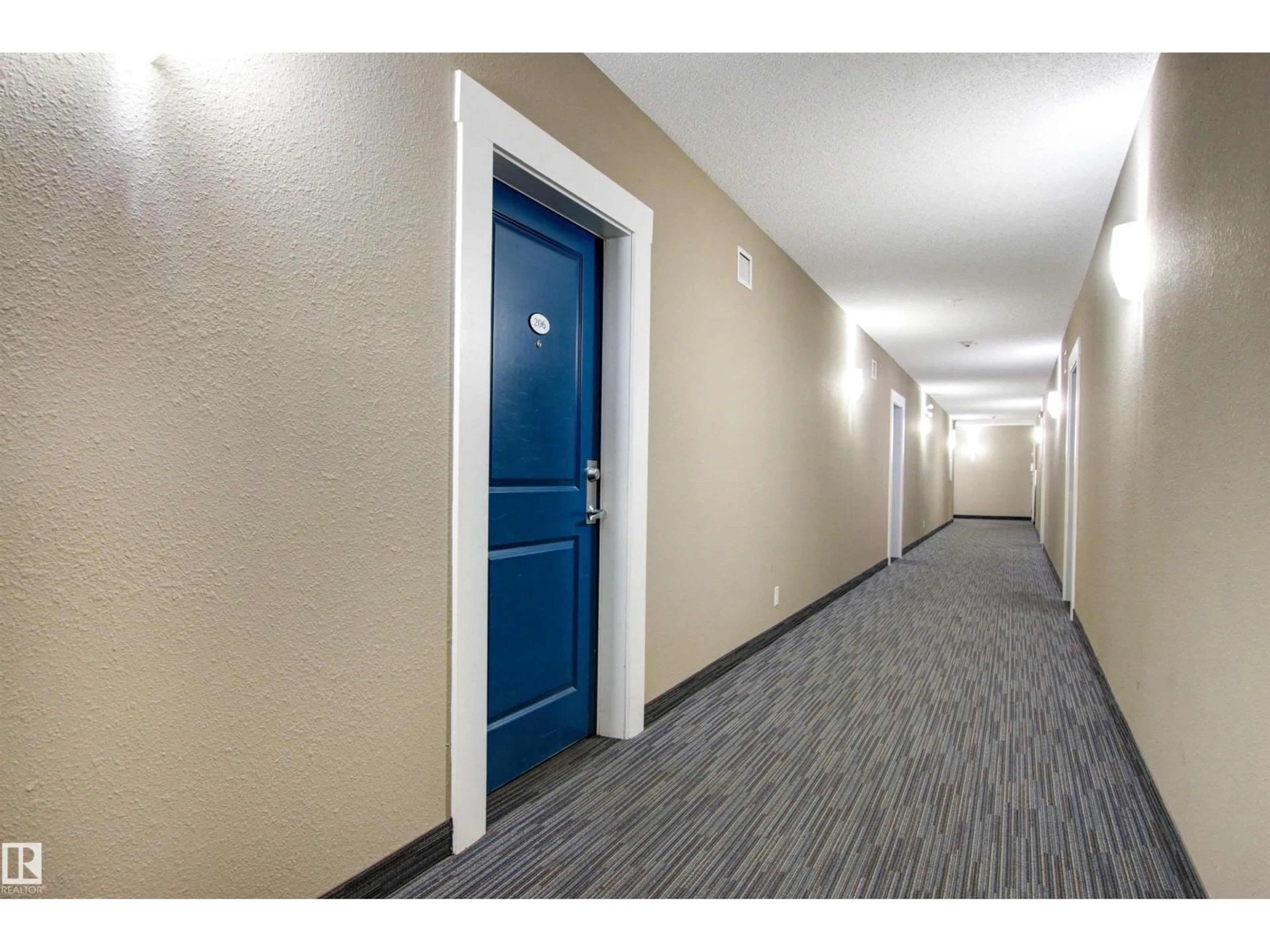 Indoor foyer for #206 - 5521 7 AV, Edmonton Alberta T6X2A8