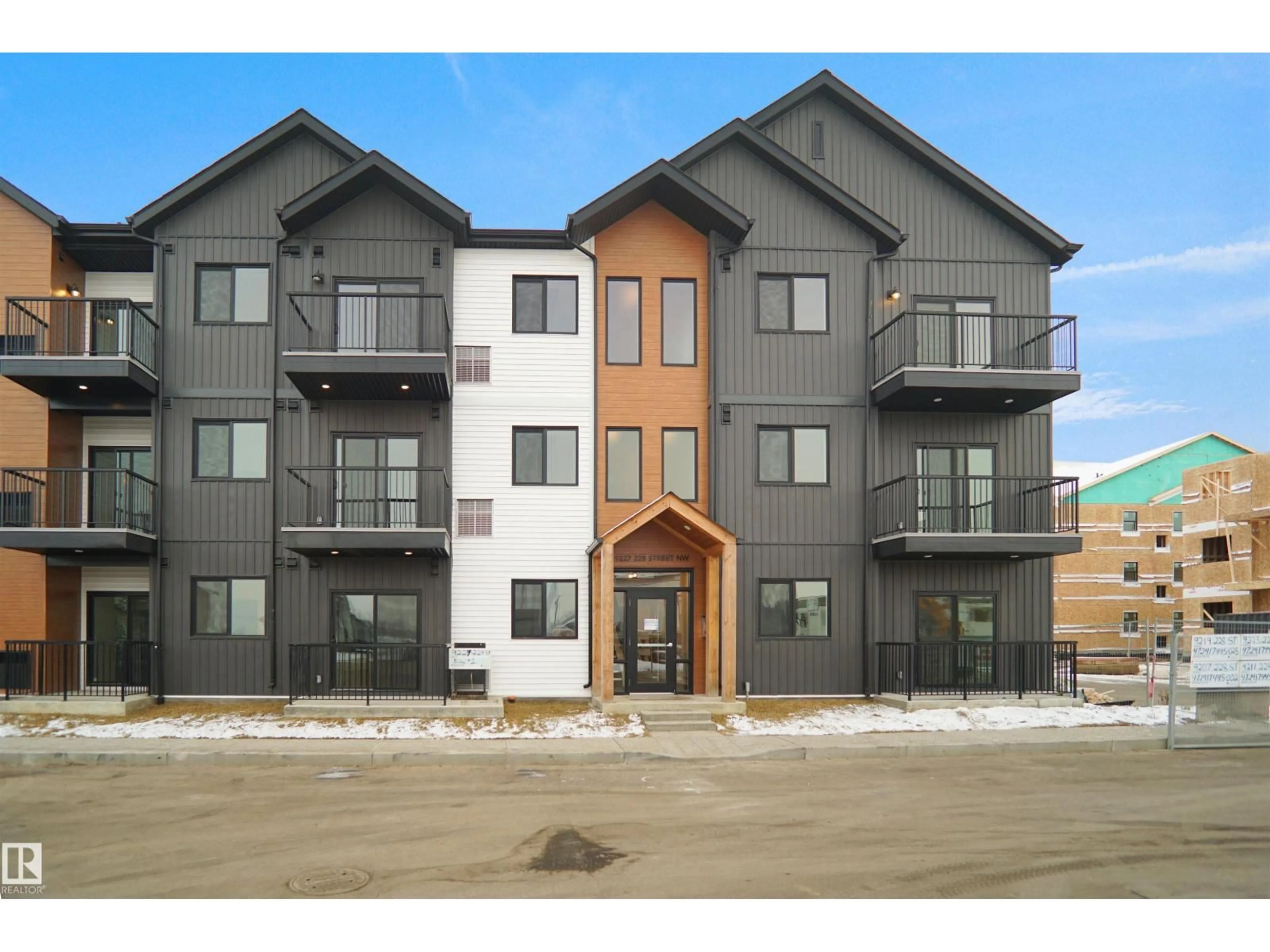 Unknown for 201 - 9211 228 ST, Edmonton Alberta T5T7R9