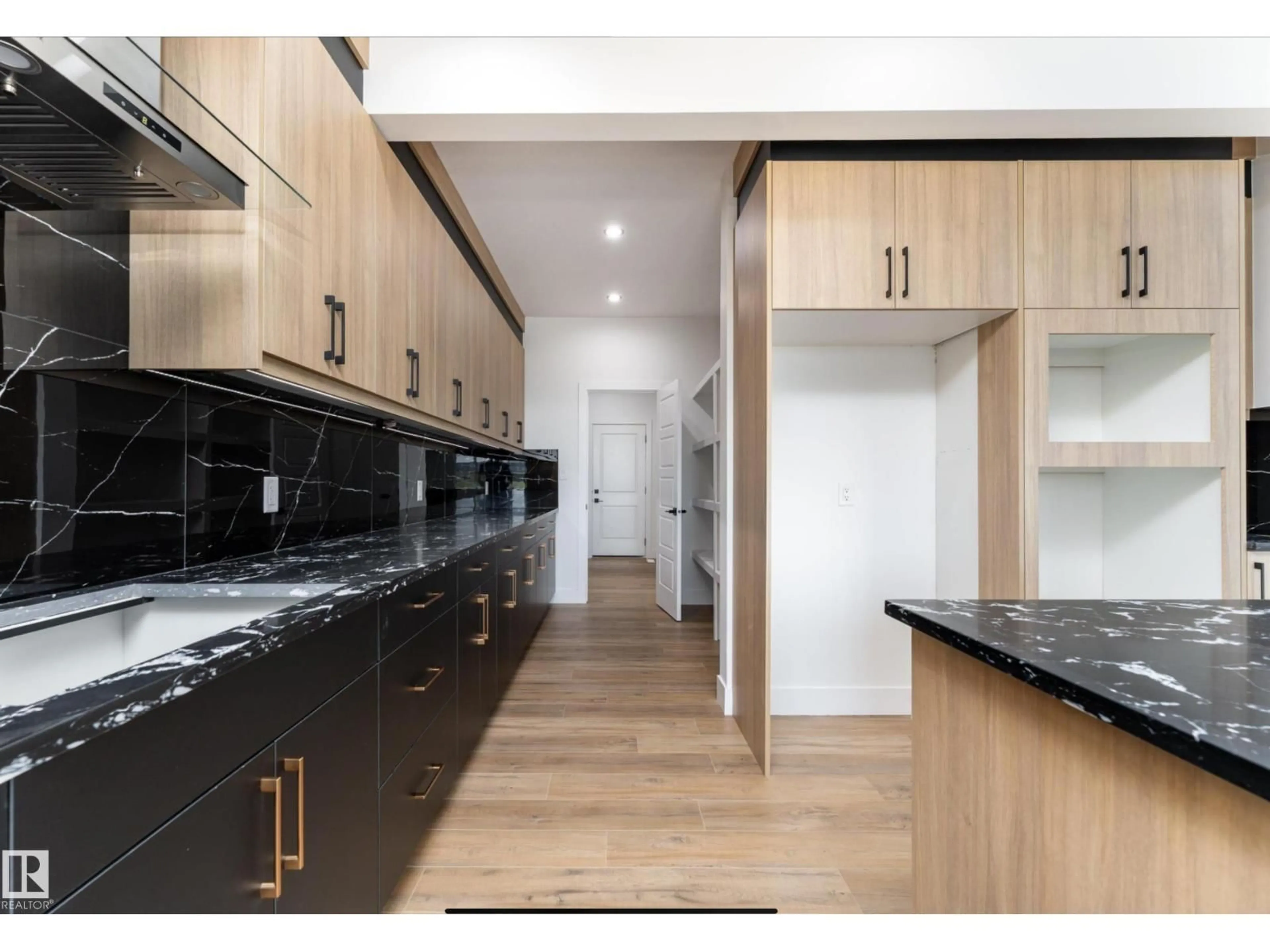 Contemporary kitchen, unknown for 95 EDGEFIELD WY, St. Albert Alberta T8N7Z9