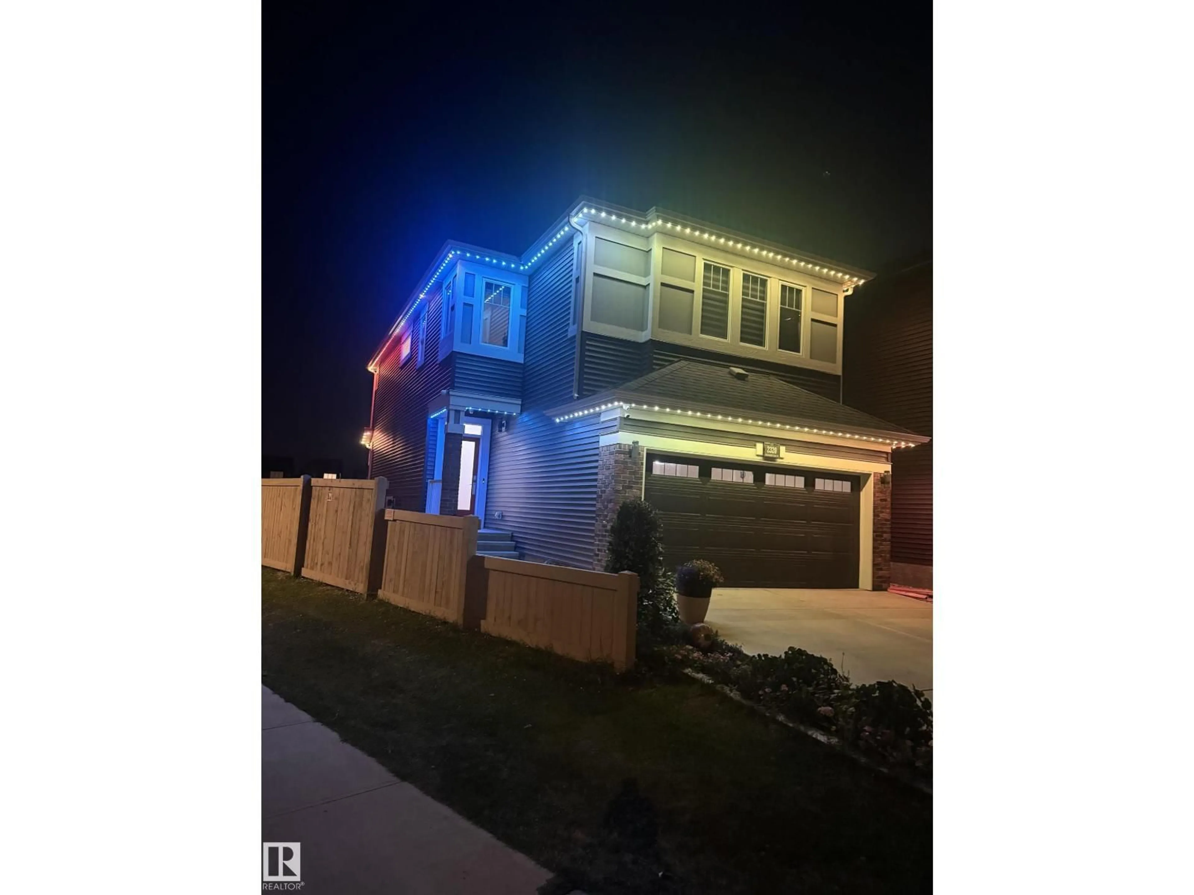 Blurry image for 2320 CHOKECHERRY CL, Edmonton Alberta T6X2M7