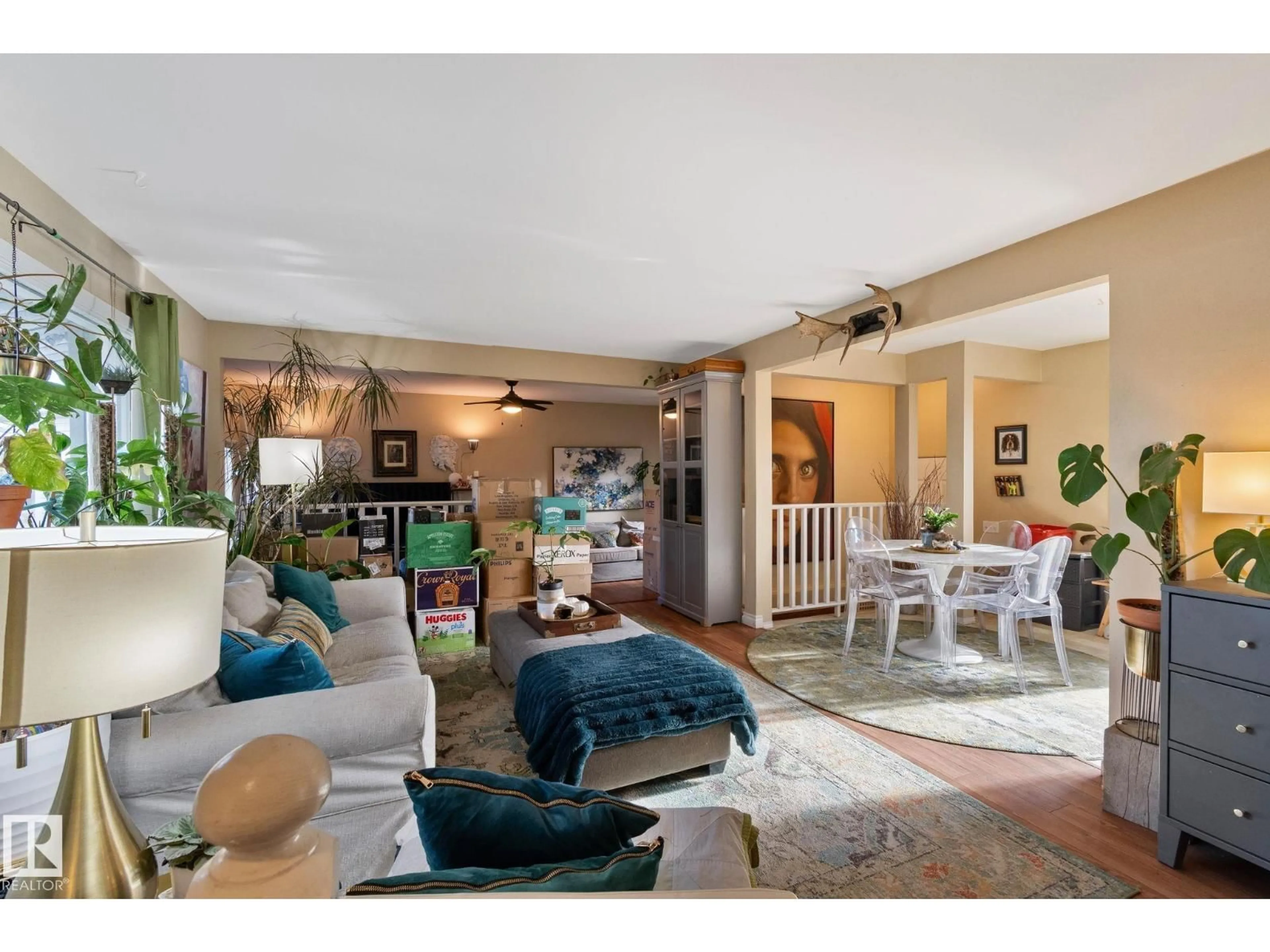 Living room with furniture, unknown for 367 EVERGREEN ST, Sherwood Park Alberta T8A1J9