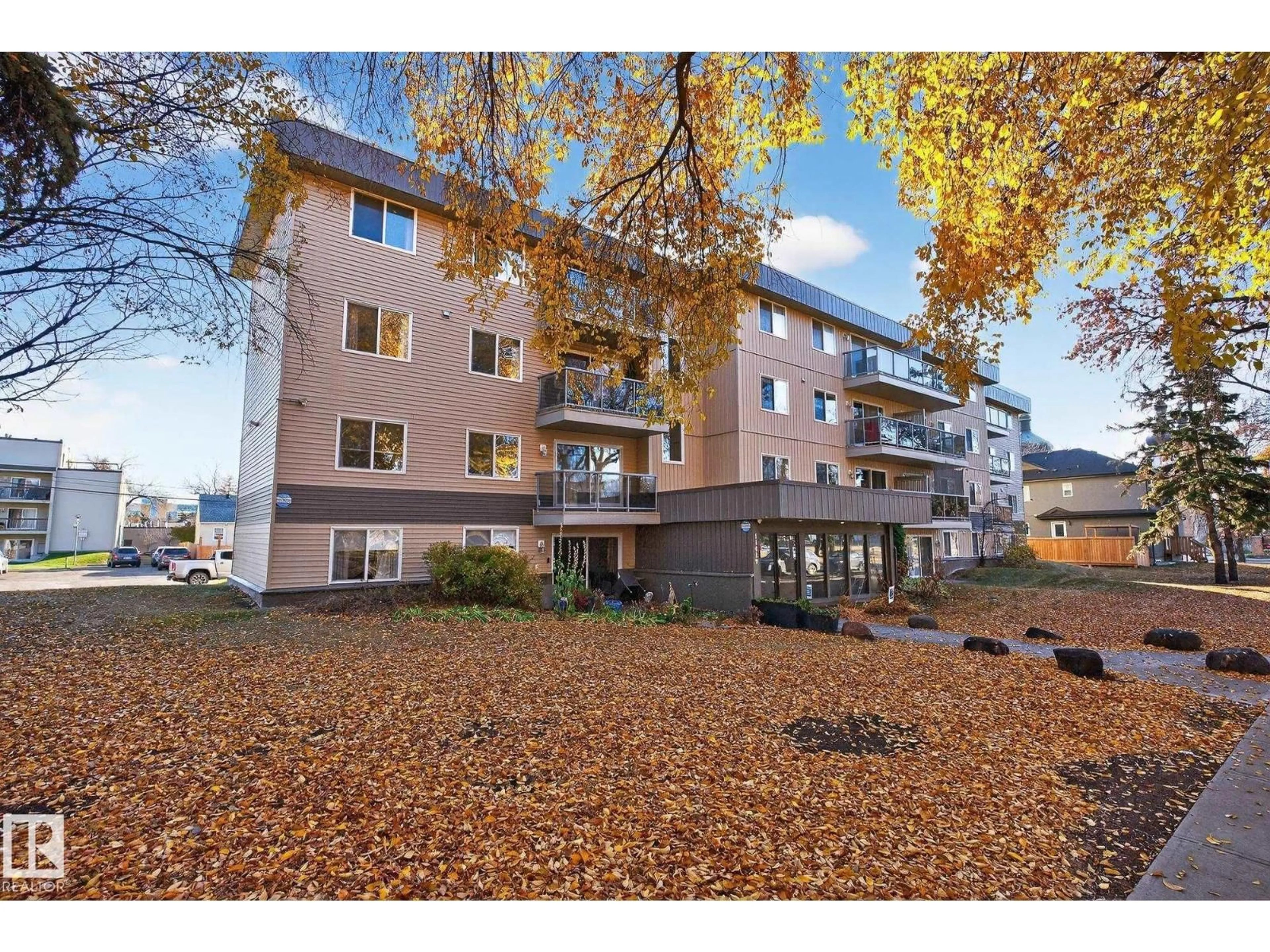 Unknown for 204 - 11019 107 ST, Edmonton Alberta T5H2Z6