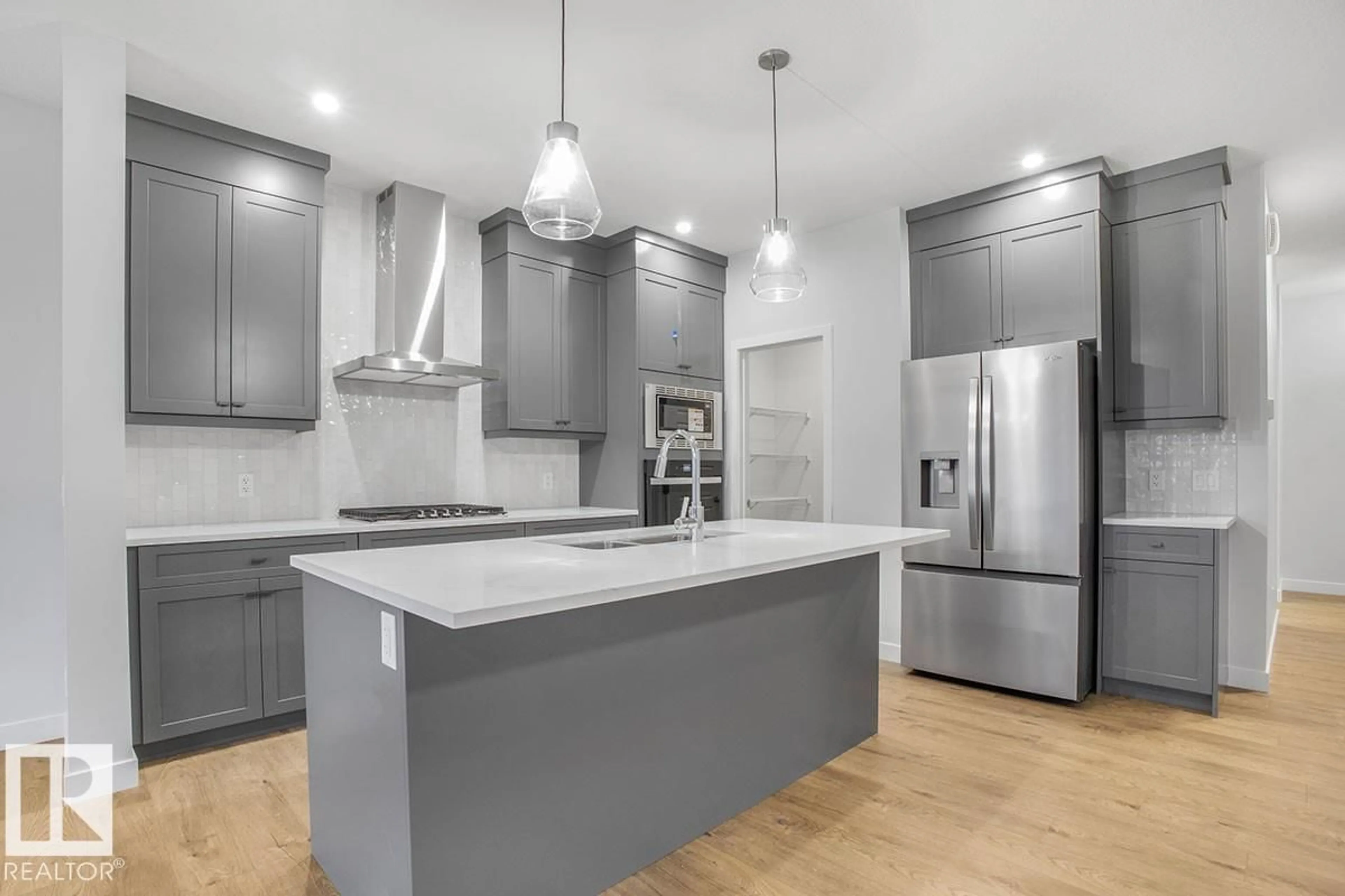 Open concept kitchen, unknown for NW - 3542 ERLANGER LI, Edmonton Alberta T6M1J5