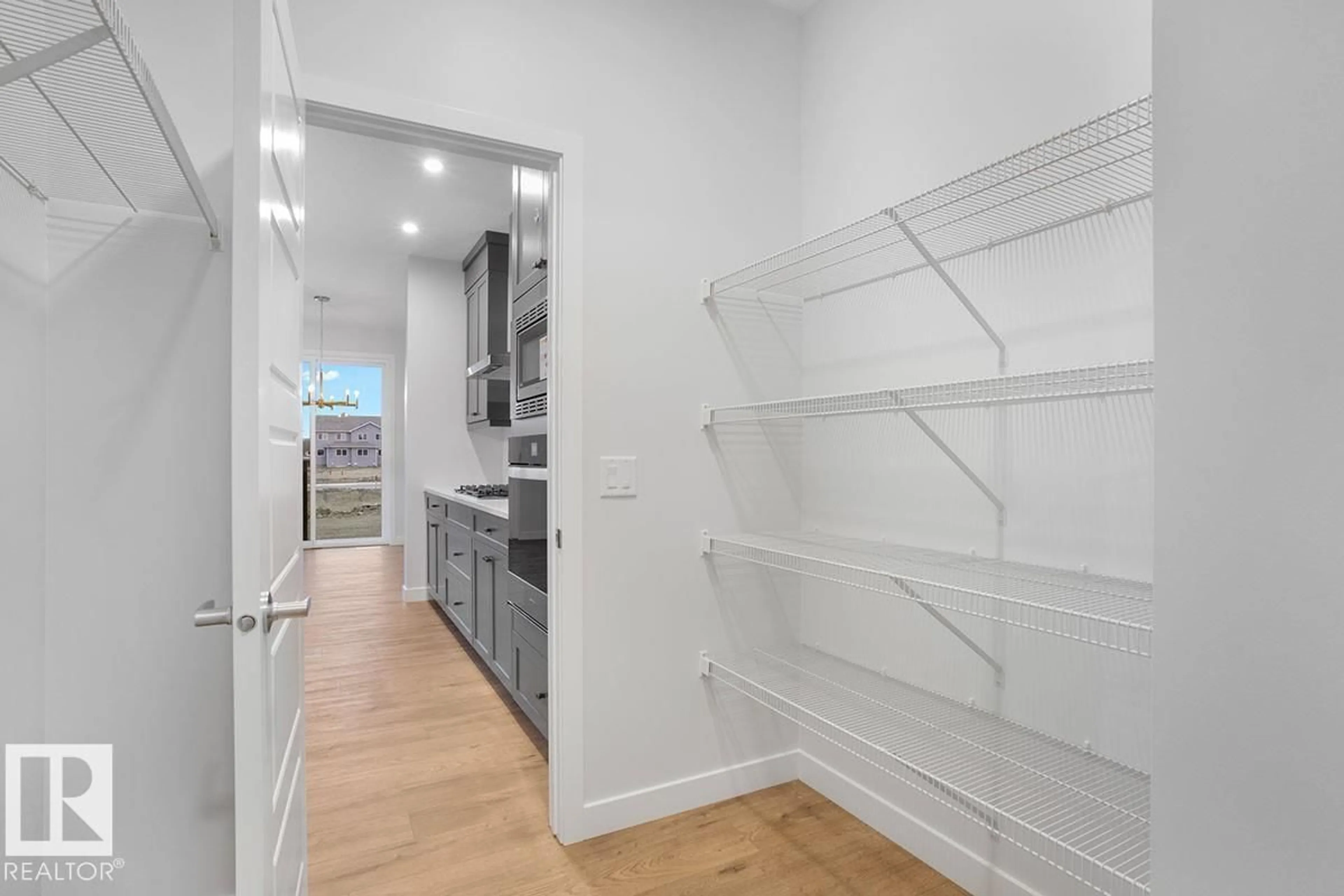 Laundry room for NW - 3542 ERLANGER LI, Edmonton Alberta T6M1J5