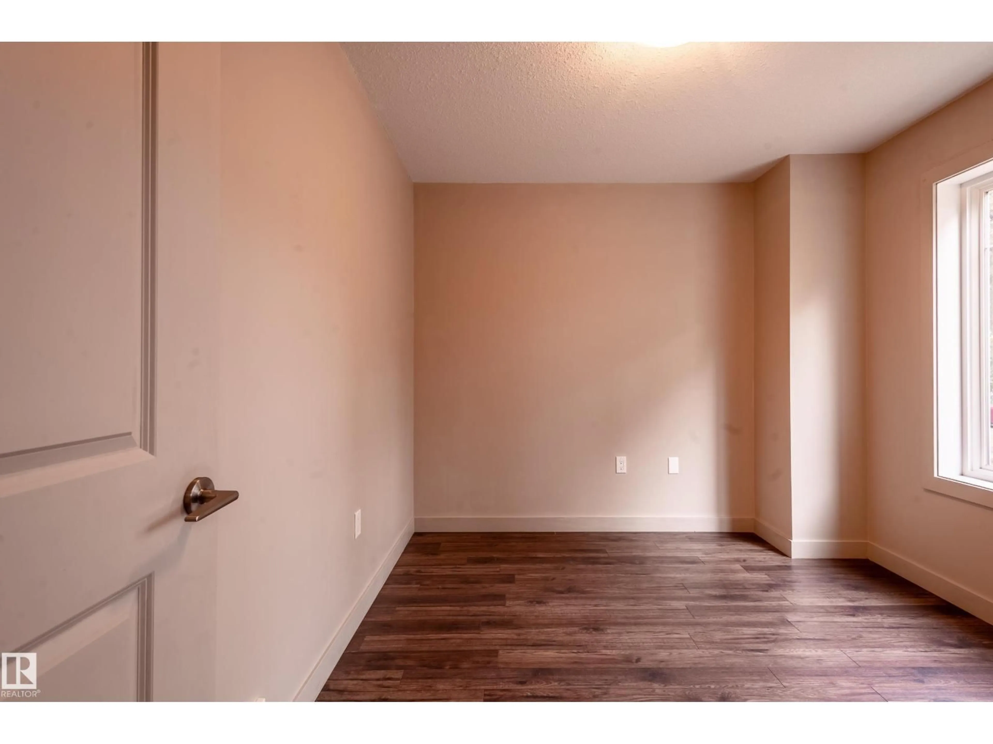 A pic of a room for NW - 12126 65 ST, Edmonton Alberta T5W4L8