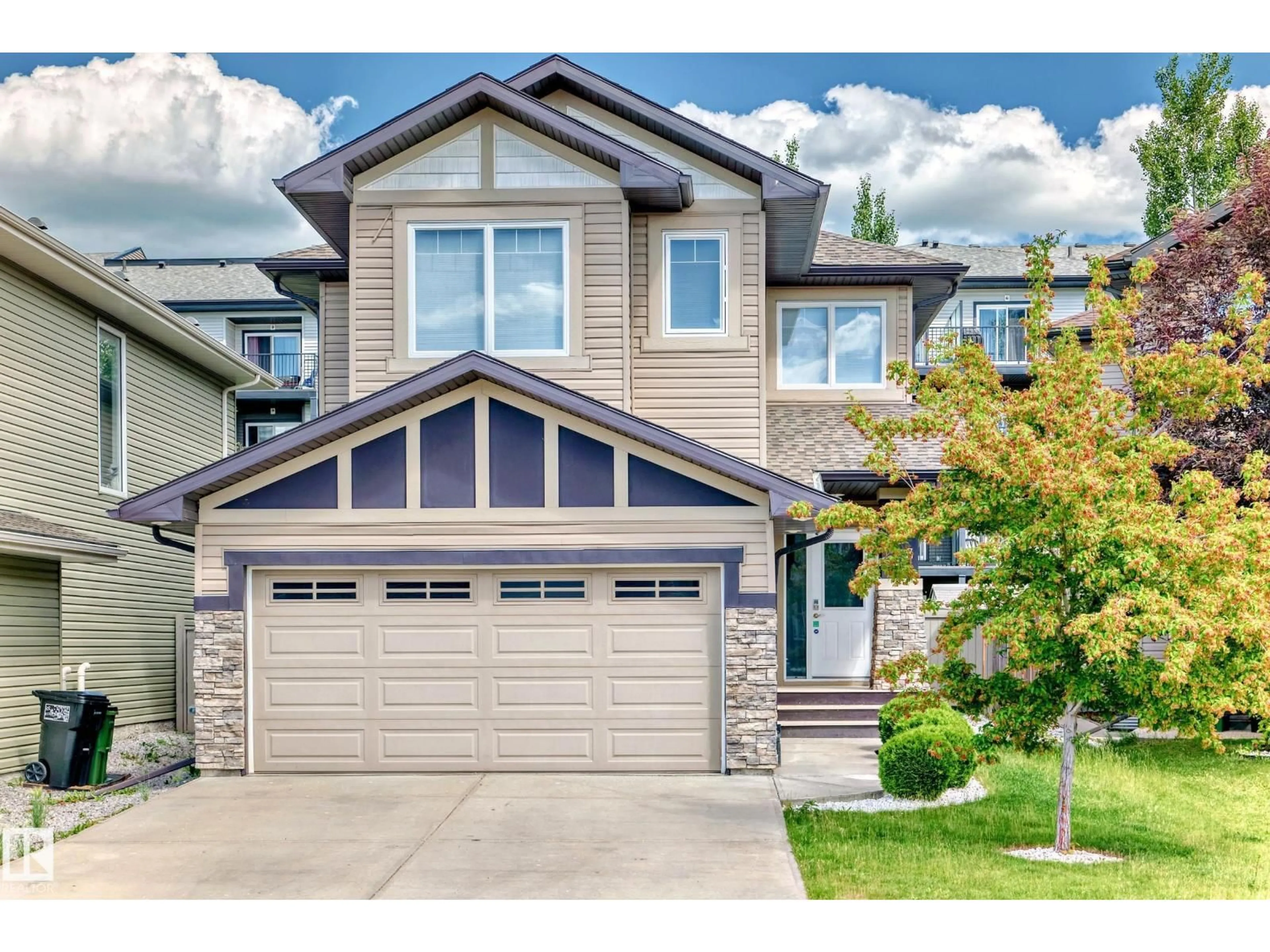 Home with vinyl exterior material, street for 723 57 ST, Edmonton Alberta T6X0G6