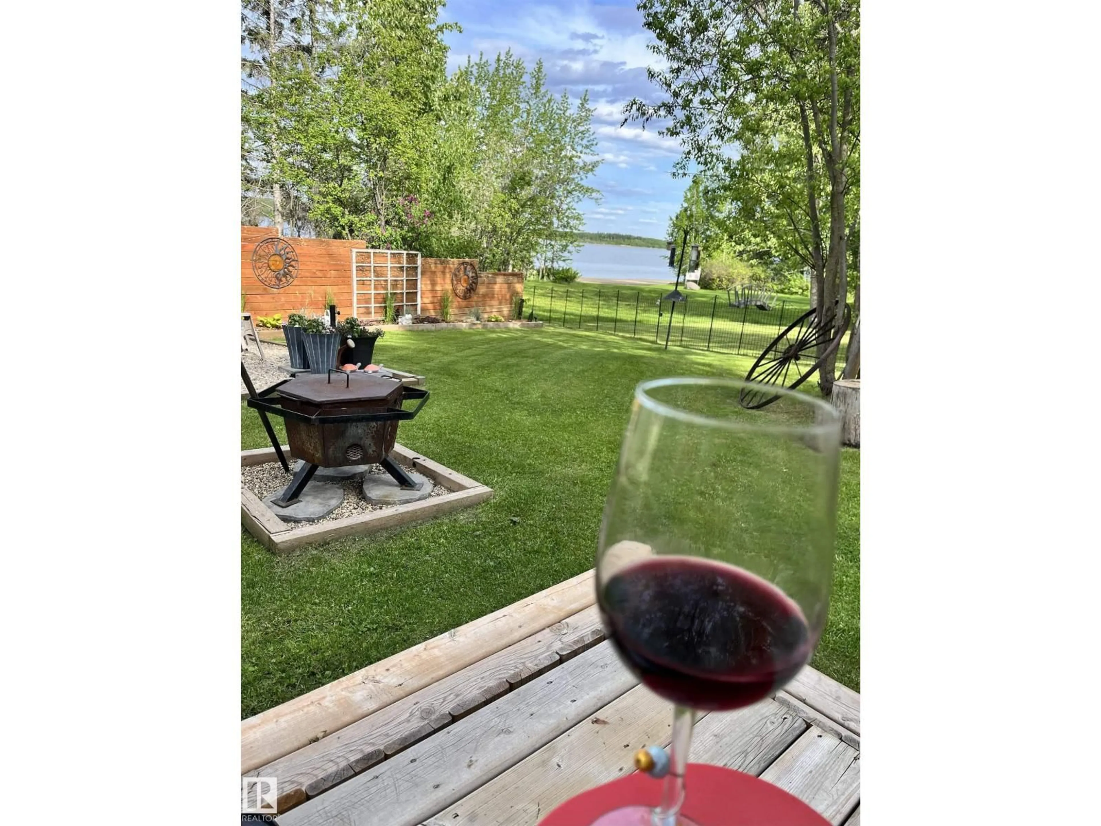 Patio, water/lake/river/ocean view for 6108 WILLOW WY, Rural Lac Ste. Anne County Alberta T0E1V0