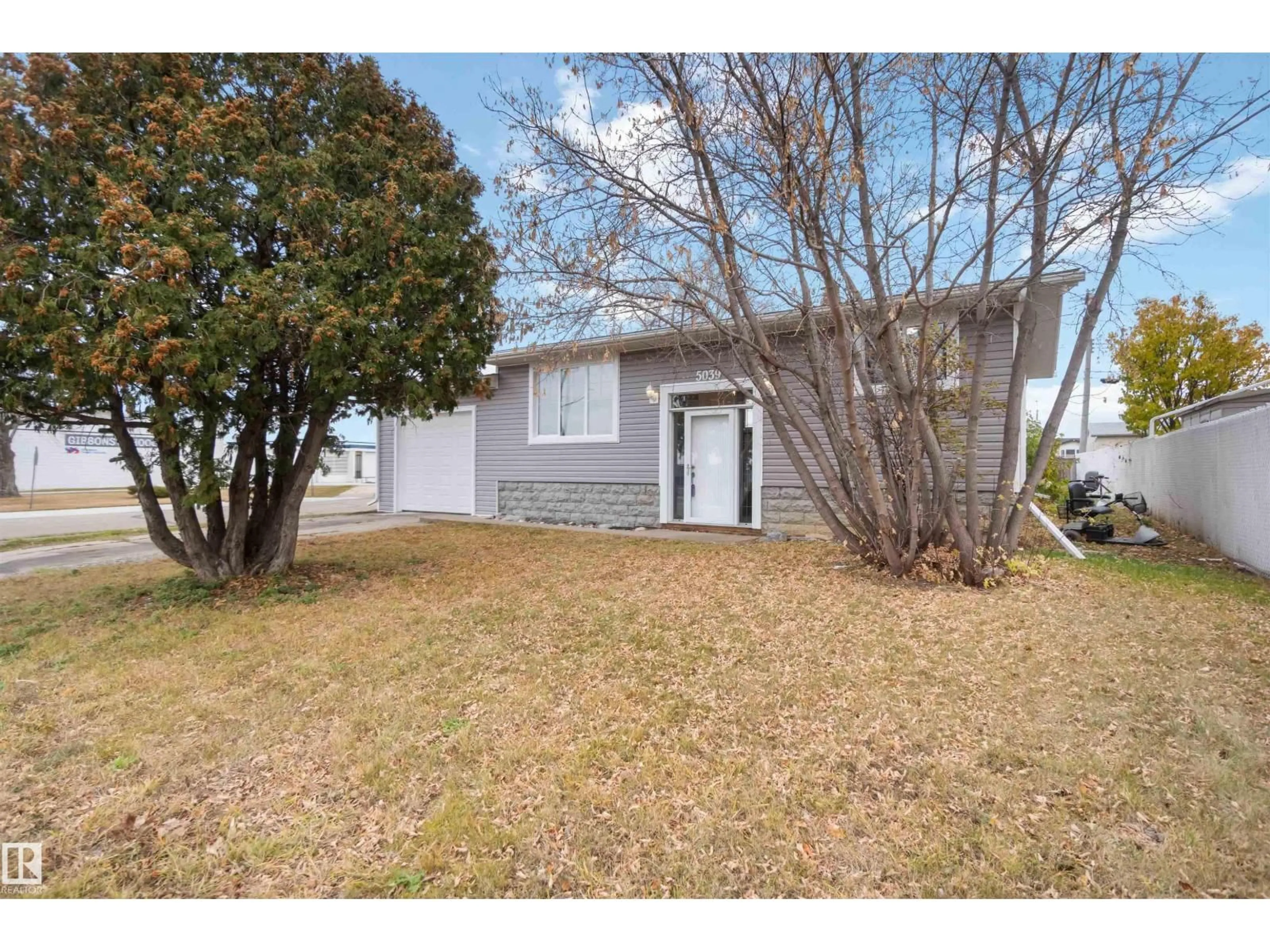 Unknown for 5039 49 ST, Gibbons Alberta T0A1N0